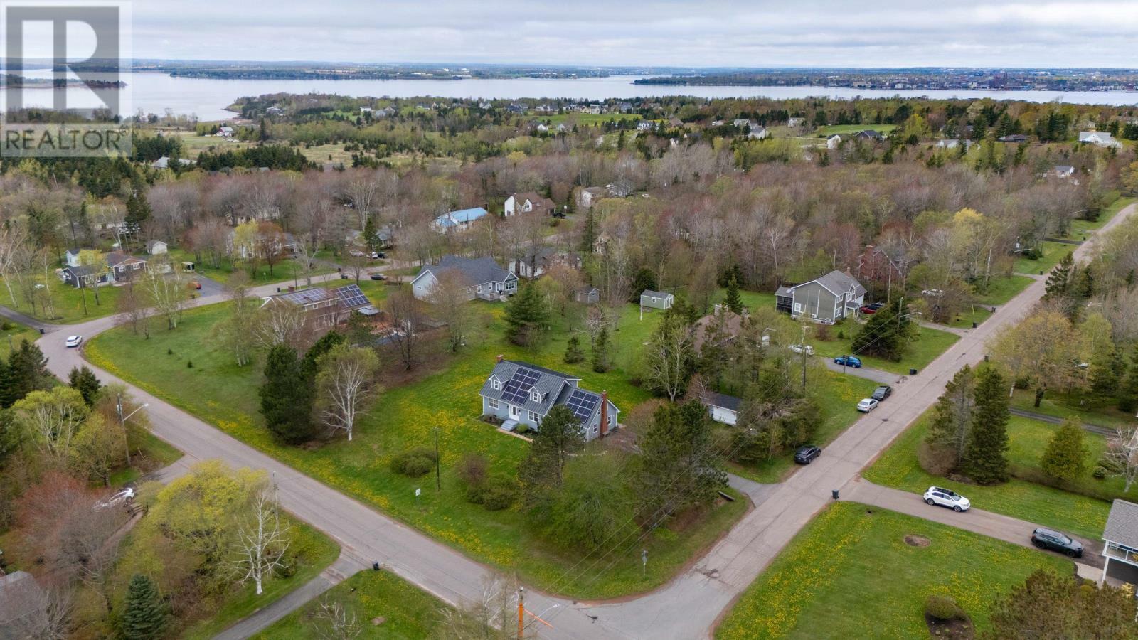 STRATFORD, Prince Edward Island, C1B 1L2, CA, 4 Bedrooms Bedrooms, ,2 BathroomsBathrooms,Residential,For Sale,1874211