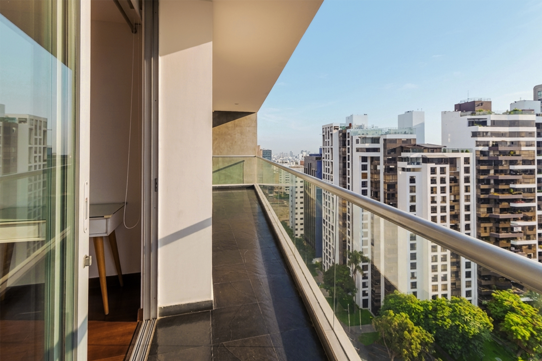  Apartment with an Iconic View of the San Isidro Golf Course - 物件實景