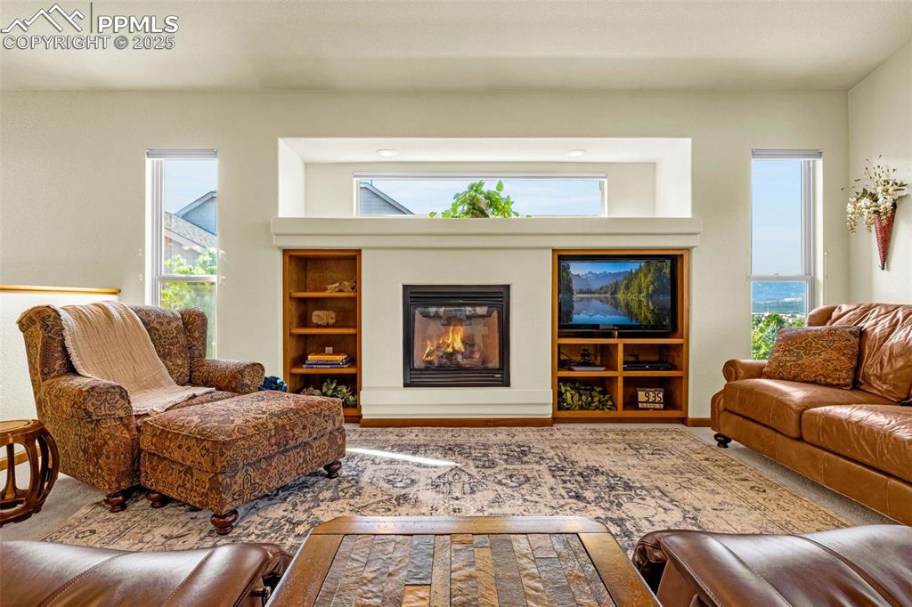 Colorado Springs, Colorado, 80921, United States, 3 Bedrooms Bedrooms, ,3 BathroomsBathrooms,Residential,For Sale,1947087