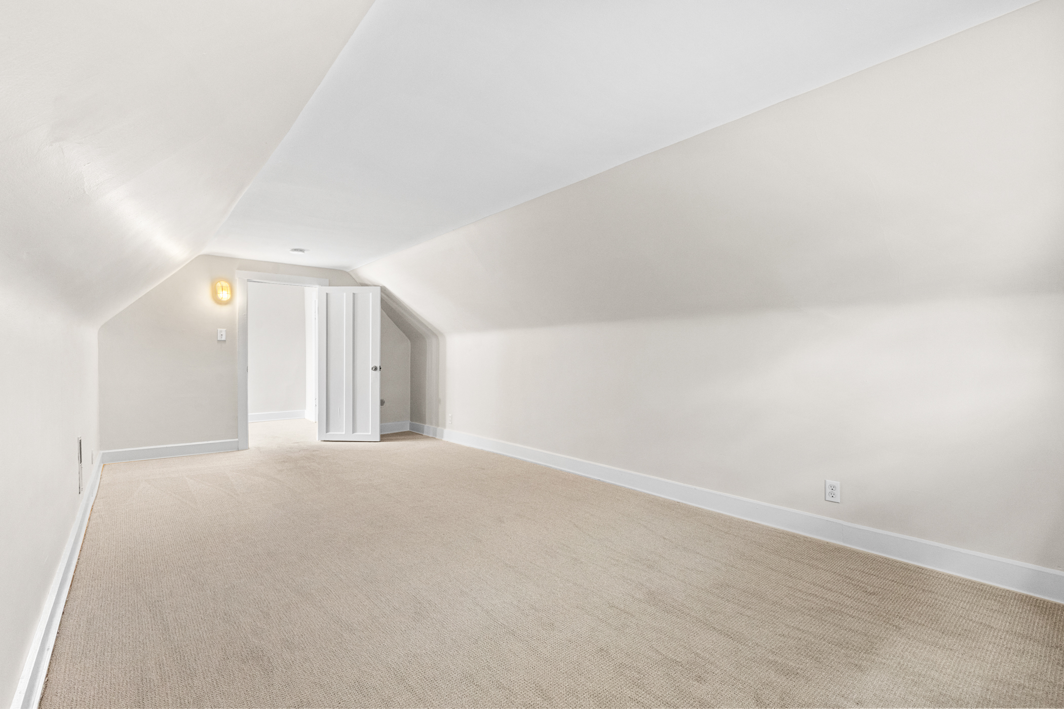  2715 Arbor Avenue, Cincinnati, OH 45209 - 物件實景
