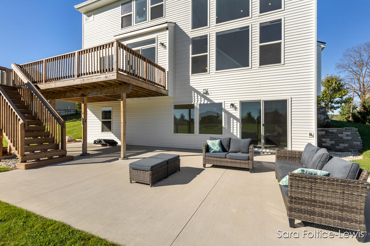 Grand Rapids, Michigan, 49512, United States, 4 Bedrooms Bedrooms, ,4 BathroomsBathrooms,Residential,For Sale,1976019