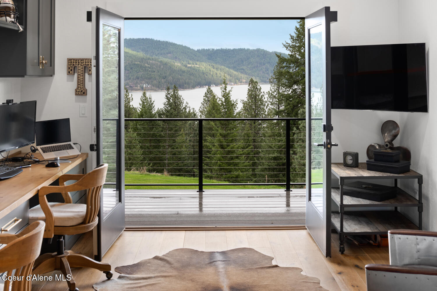 Coeur d'Alene, Idaho, 83814, United States, 4 Bedrooms Bedrooms, ,4 BathroomsBathrooms,Residential,For Sale,1783013