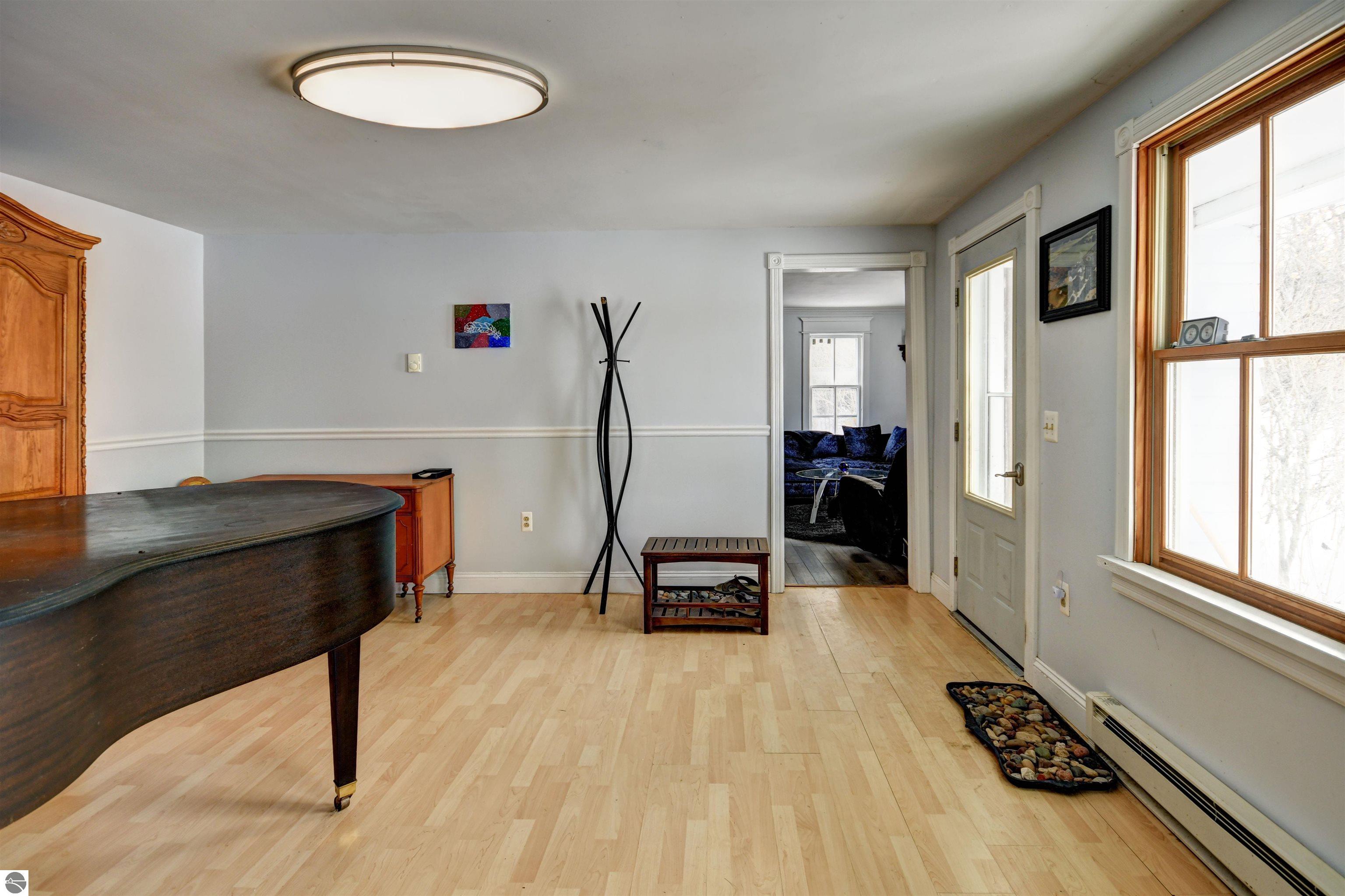 Traverse City, Michigan, 49686, United States, 3 Bedrooms Bedrooms, ,2 BathroomsBathrooms,Residential,For Sale,1819193