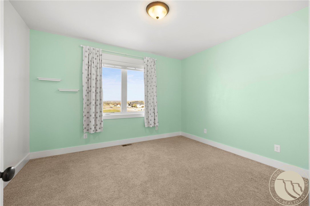 Billings, Montana, 59105, United States, 5 Bedrooms Bedrooms, ,3 BathroomsBathrooms,Residential,For Sale,1910602