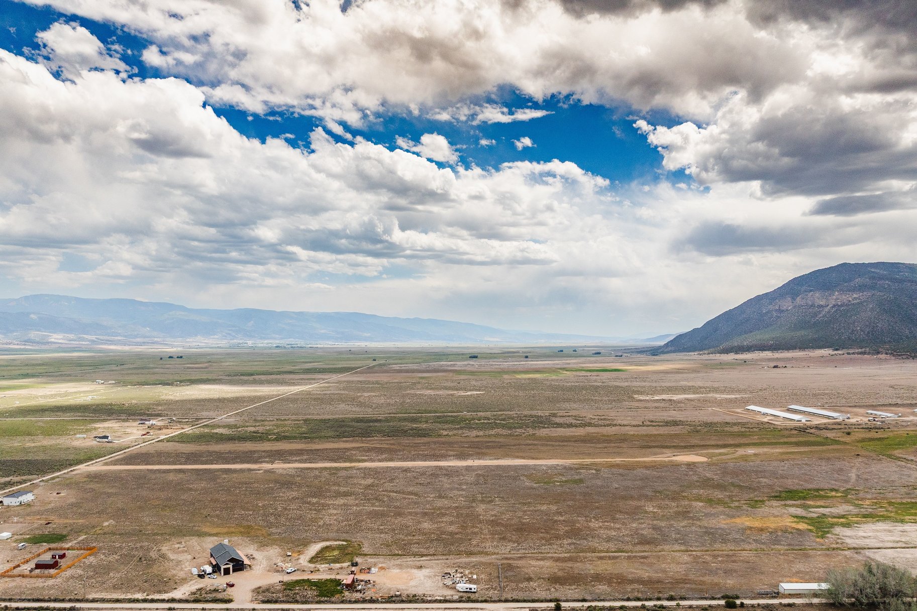  8.5-Acre Lots, No HOA, Stunning Horseshoe Mountain Views - 物件實景