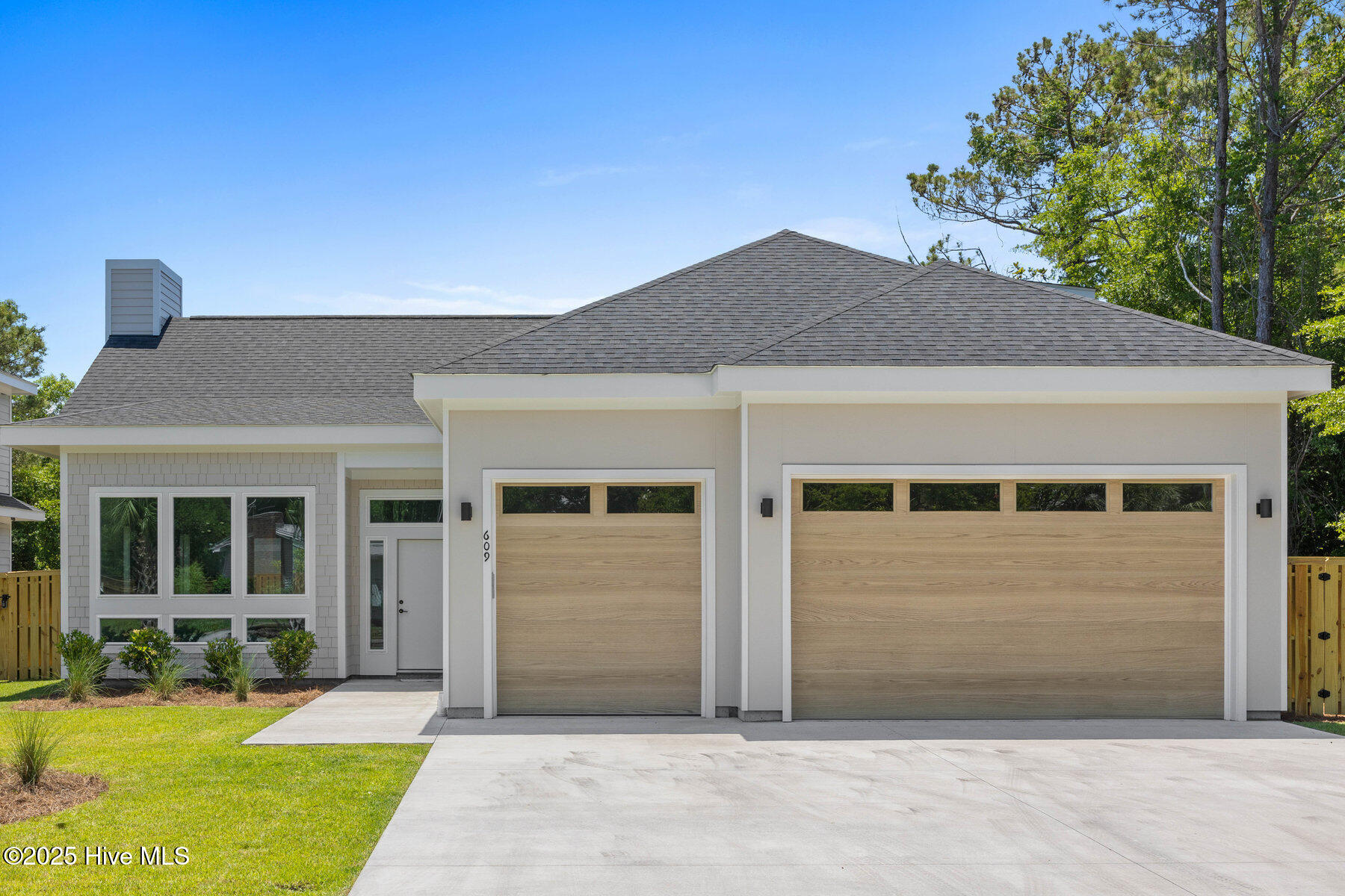 Carolina Beach, North Carolina, 28428, United States, 4 Bedrooms Bedrooms, ,6 BathroomsBathrooms,Residential,For Sale,1828584
