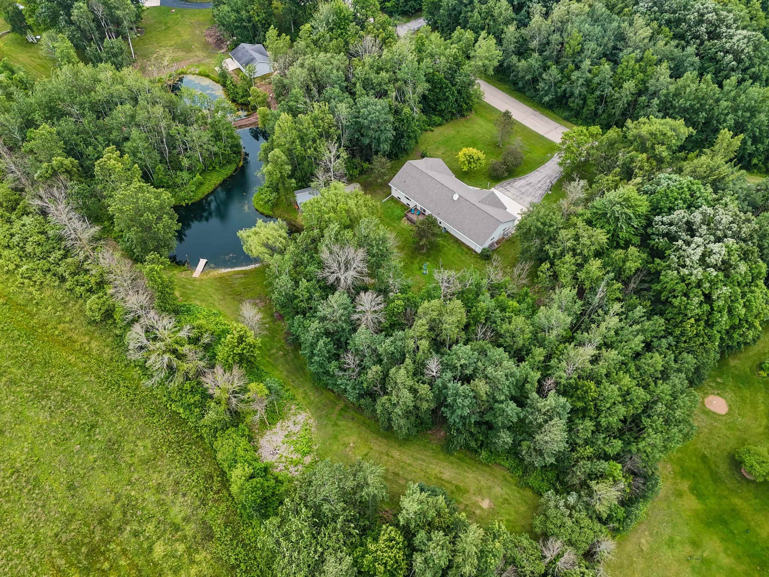 DE PERE, Wisconsin, 54115, United States, 3 Bedrooms Bedrooms, ,4 BathroomsBathrooms,Residential,For Sale,1912239
