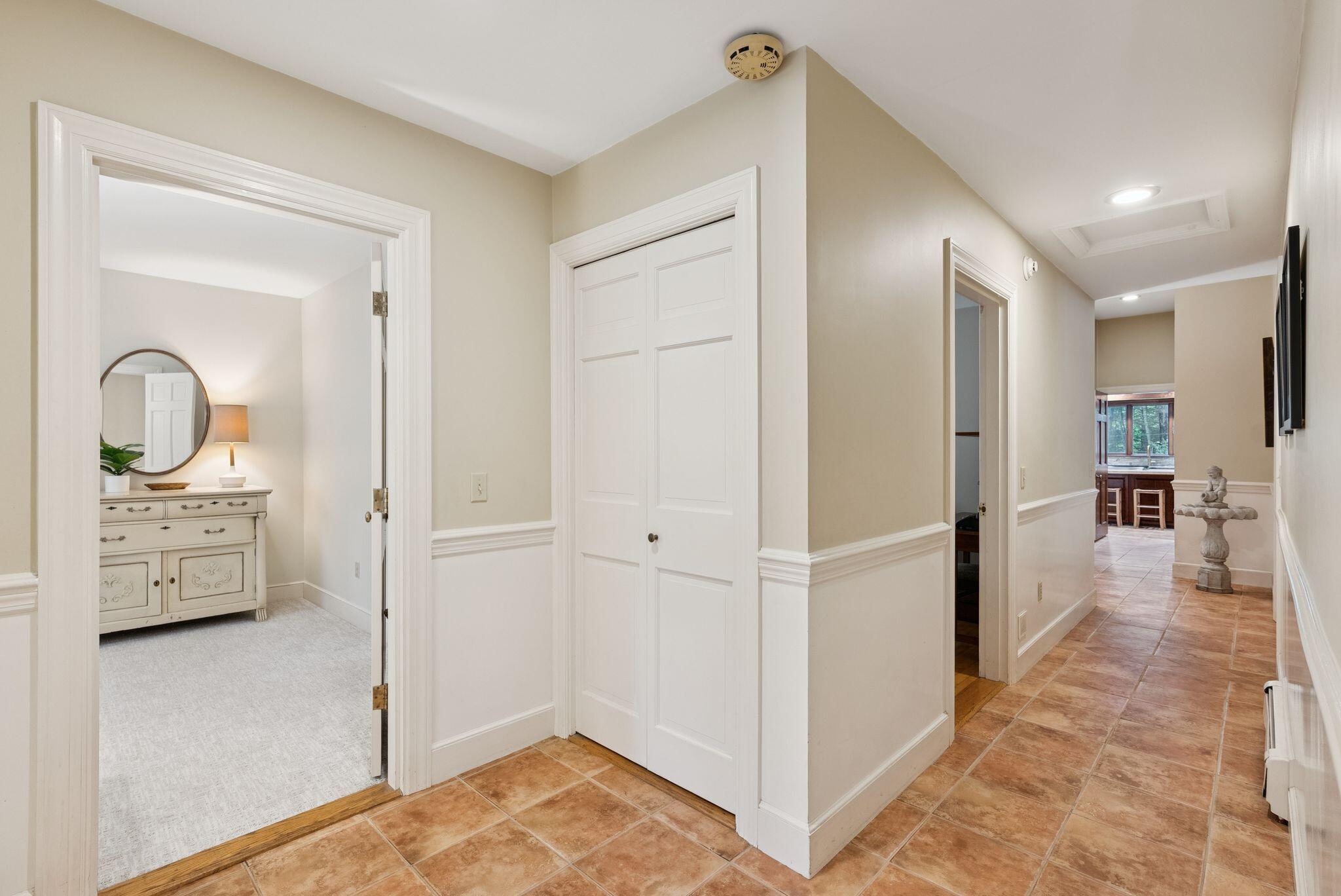 Falmouth, Maine, 04105, United States, 3 Bedrooms Bedrooms, ,3 BathroomsBathrooms,Residential,For Sale,1951147