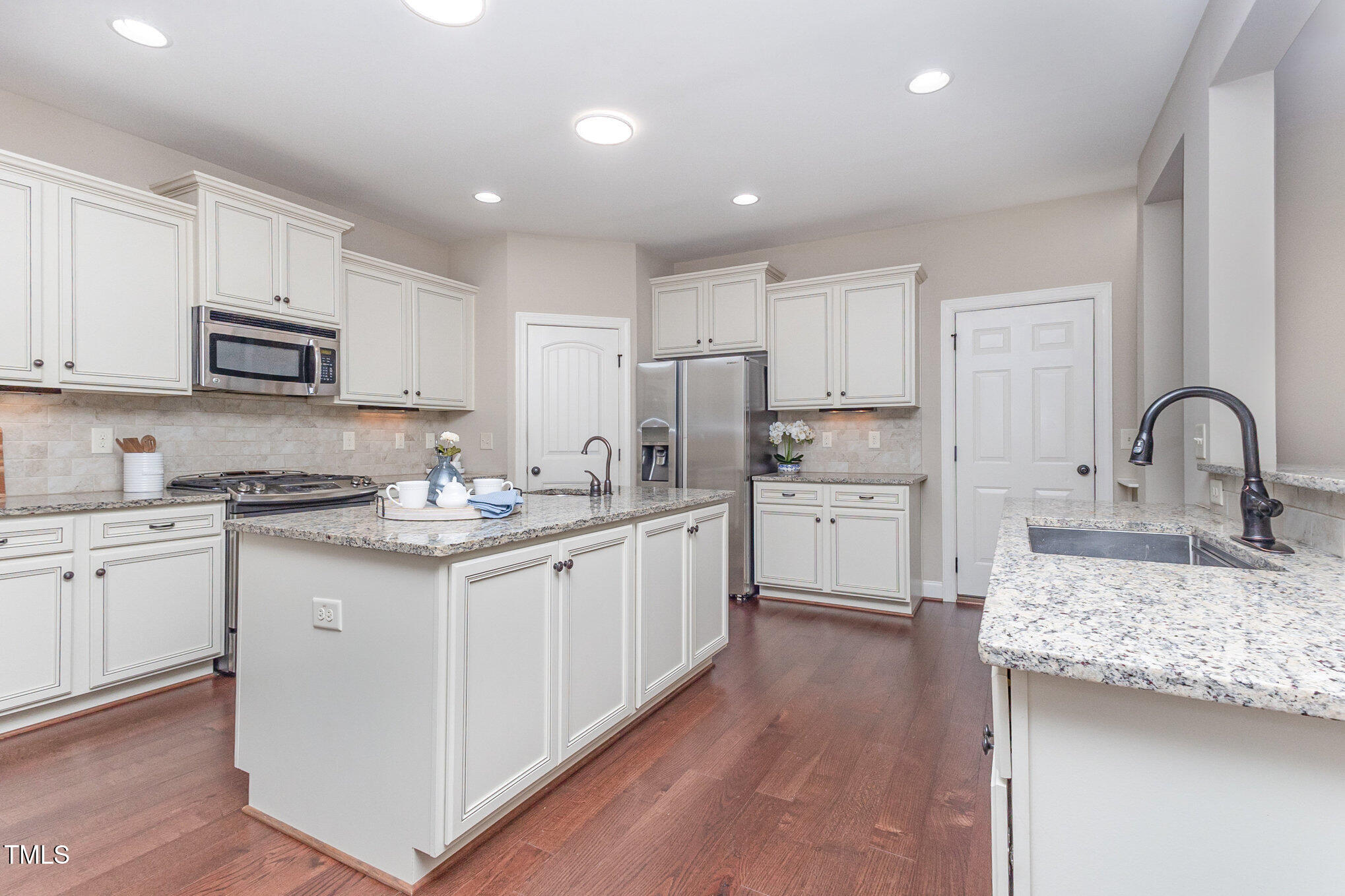 Apex, North Carolina, 27539, United States, 4 Bedrooms Bedrooms, ,4 BathroomsBathrooms,Residential,For Sale,1924371