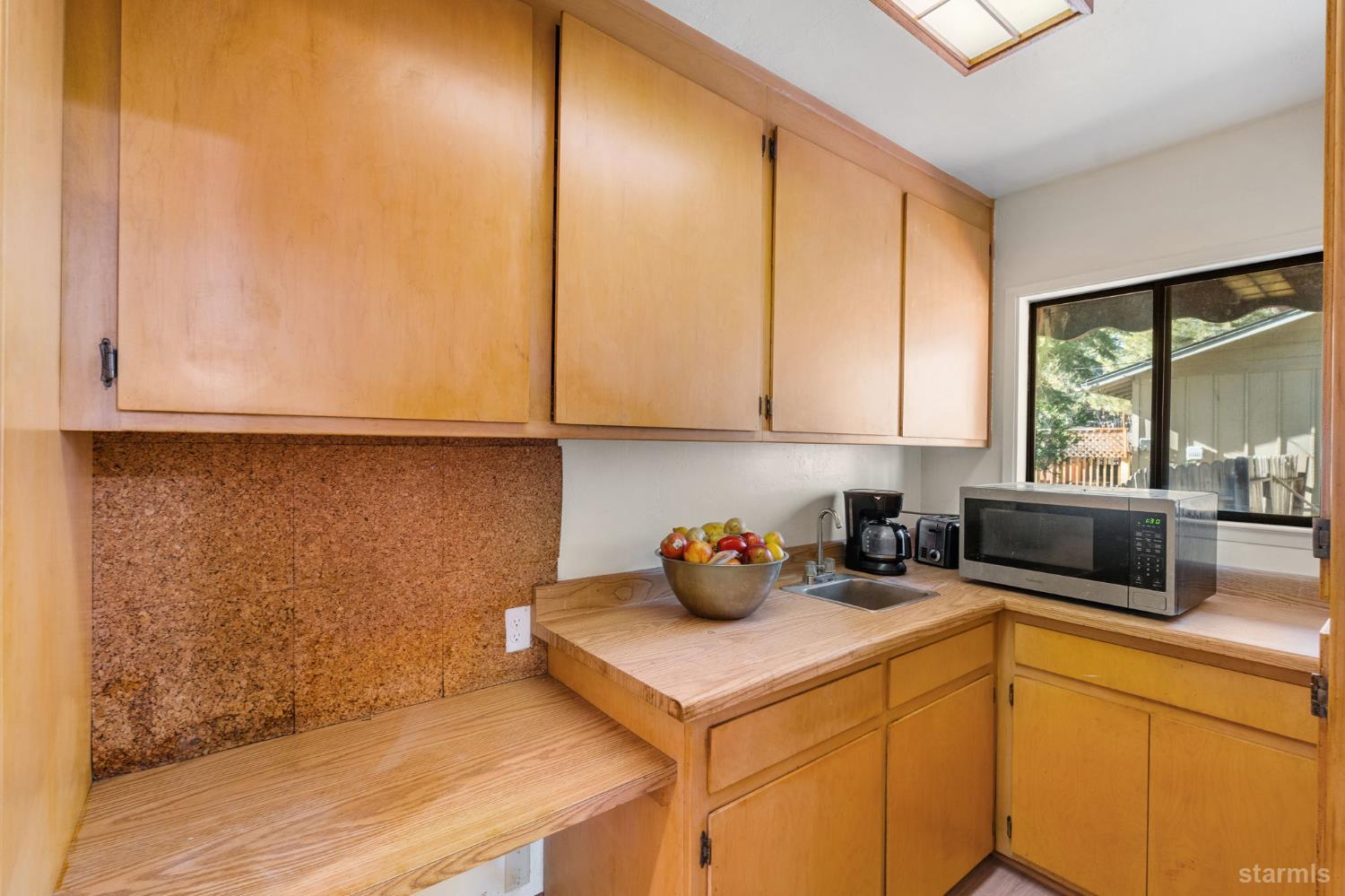 South Lake Tahoe, California, 96150, United States, 3 Bedrooms Bedrooms, ,2 BathroomsBathrooms,Residential,For Sale,1998204