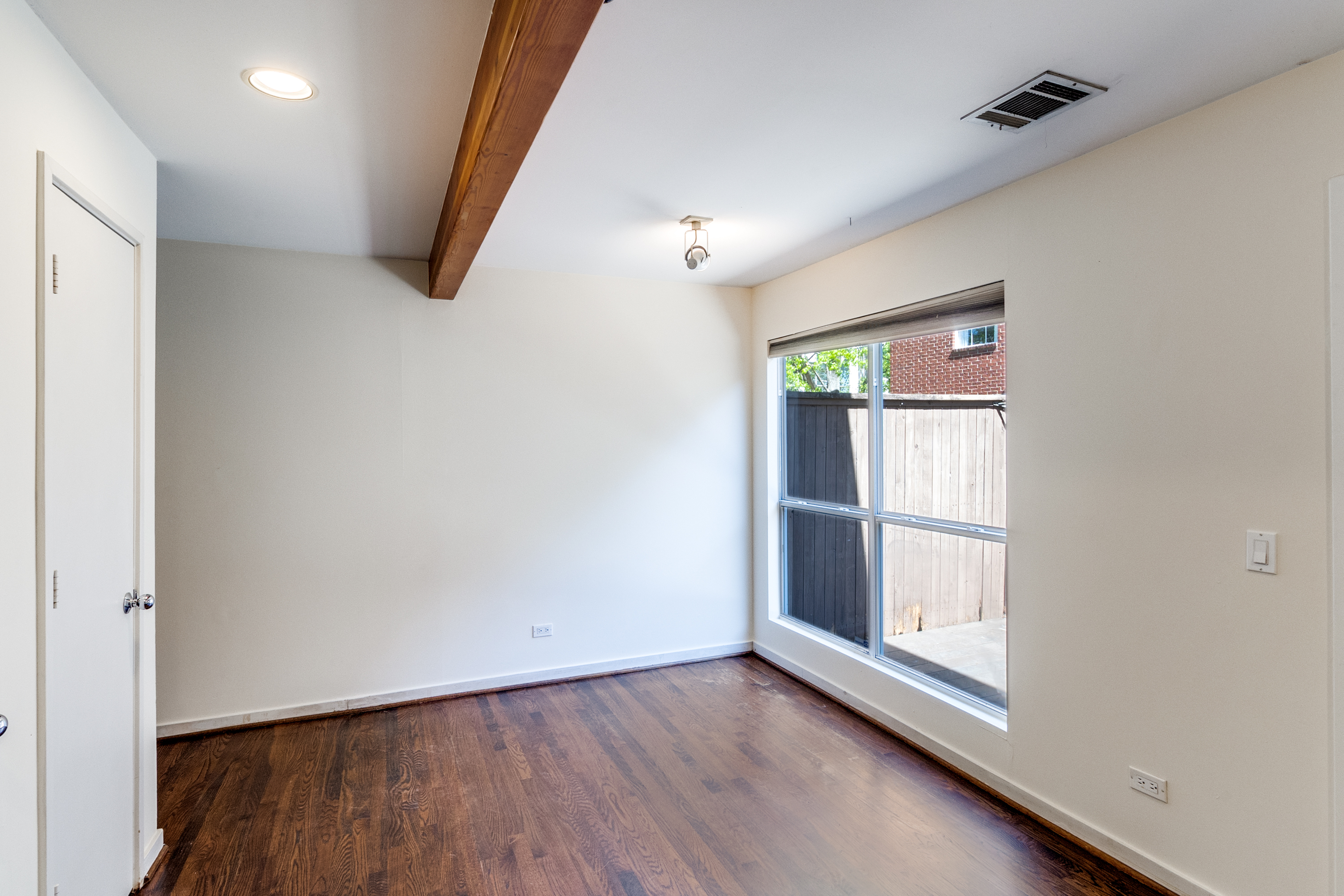  4134 Travis Street #17 - 物件實景