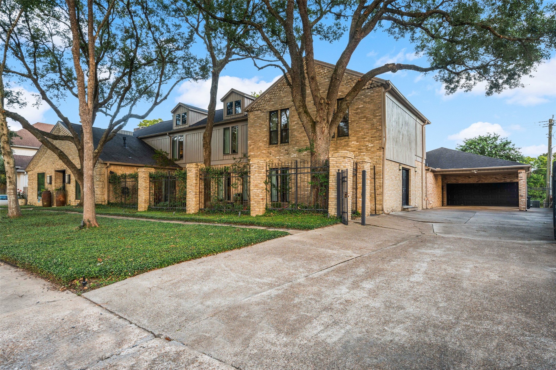  16310 Brook Forest Drive - 物件實景