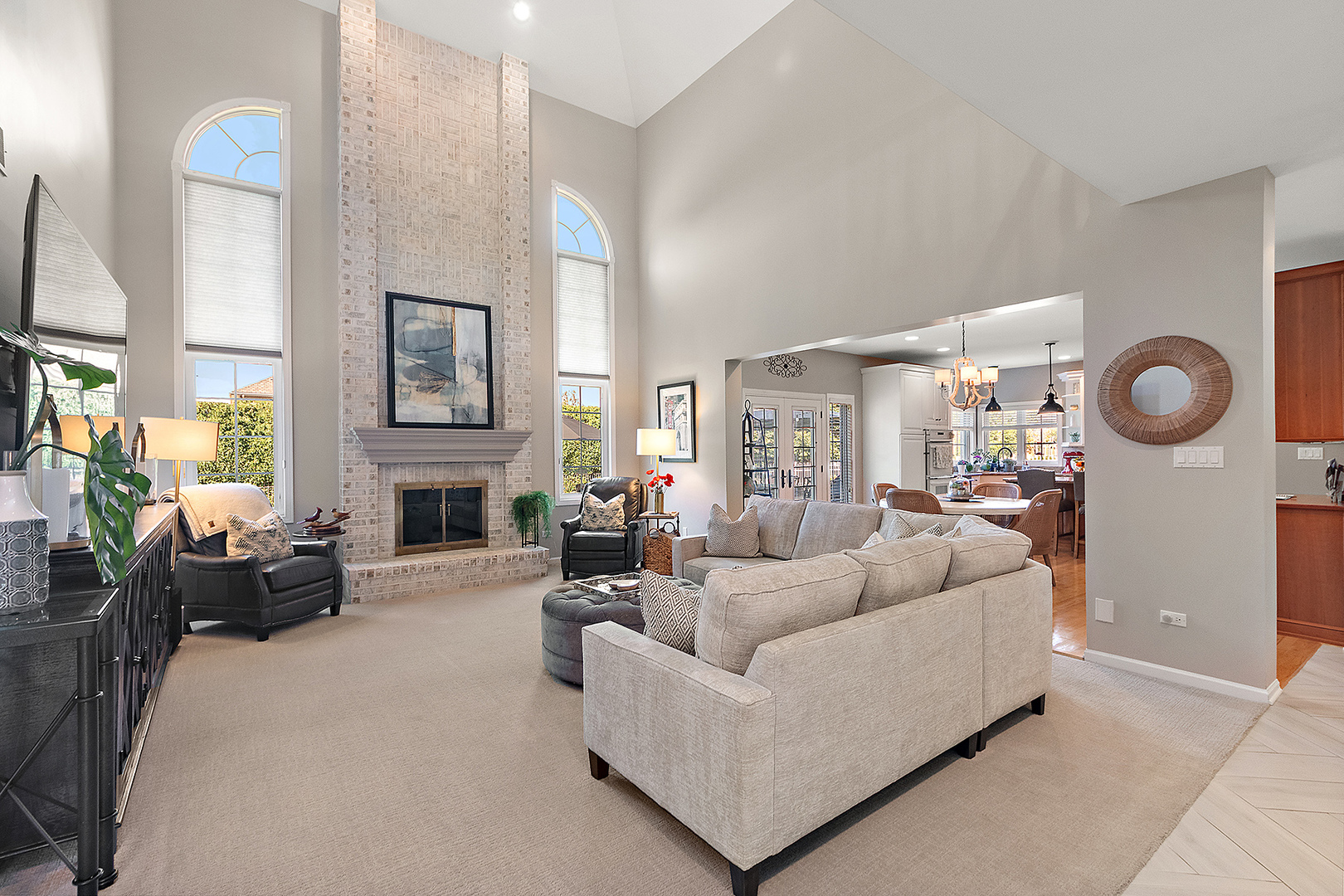 Orland Park, Illinois, 60467, United States, 5 Bedrooms Bedrooms, ,3 BathroomsBathrooms,Residential,For Sale,1937885