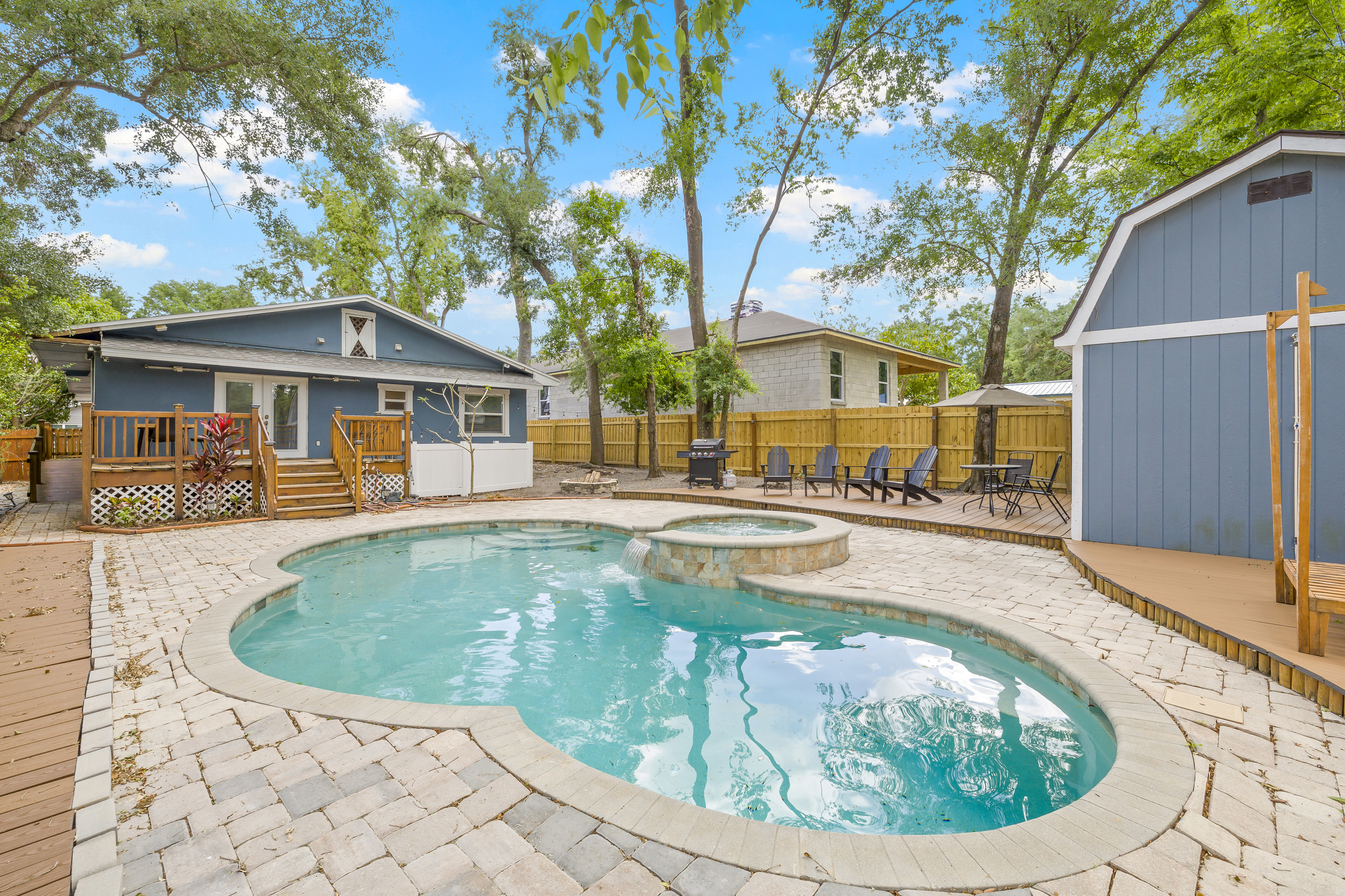 Tampa, Florida, 33604, United States, 3 Bedrooms Bedrooms, ,2 BathroomsBathrooms,Residential,For Sale,1927688