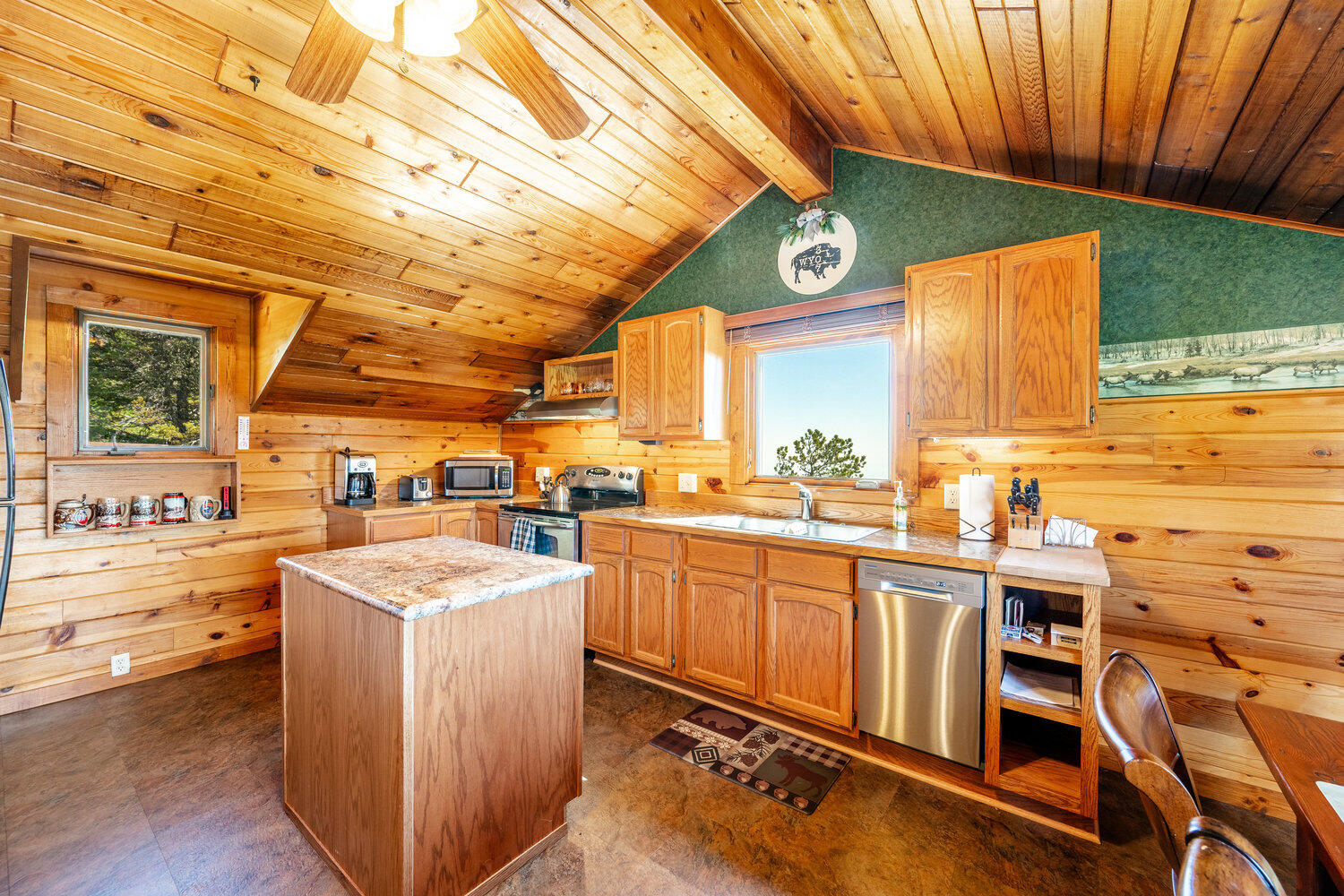 Sheridan, Wyoming, 82801, United States, 3 Bedrooms Bedrooms, ,2 BathroomsBathrooms,Residential,For Sale,1890581