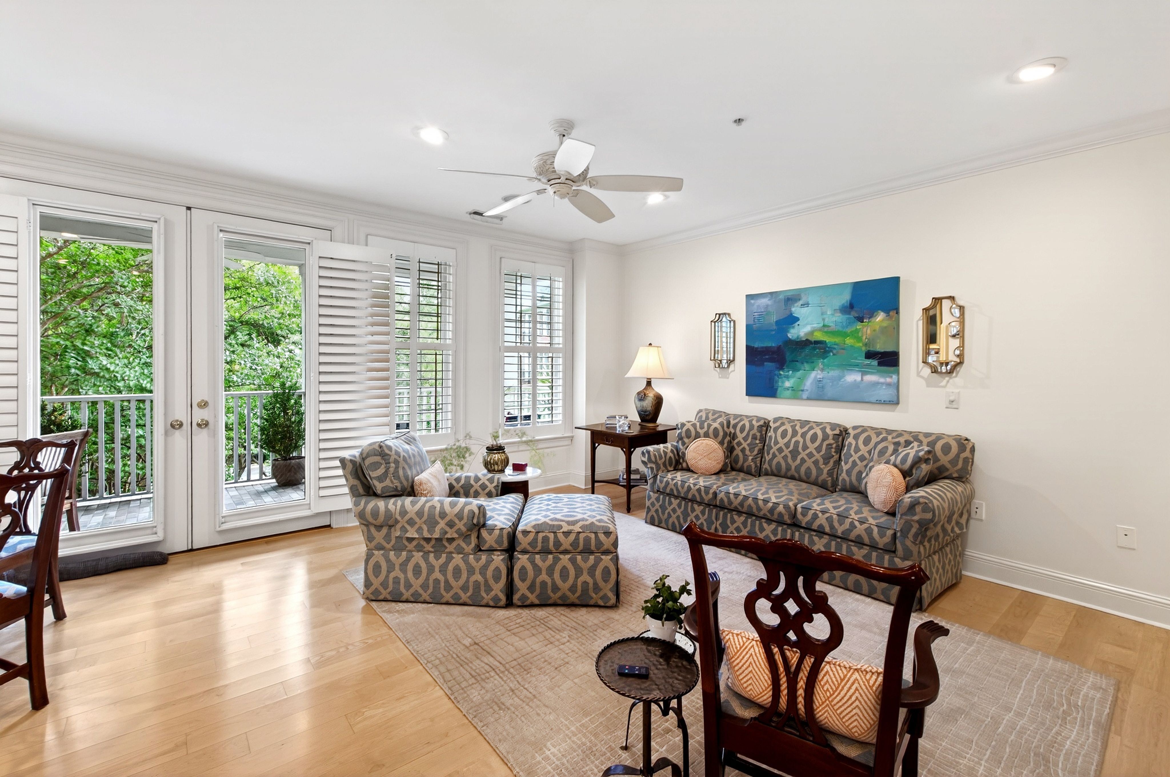  2801 Glenwood Gardens Lane, Raleigh, NC 27608 - 物件實景