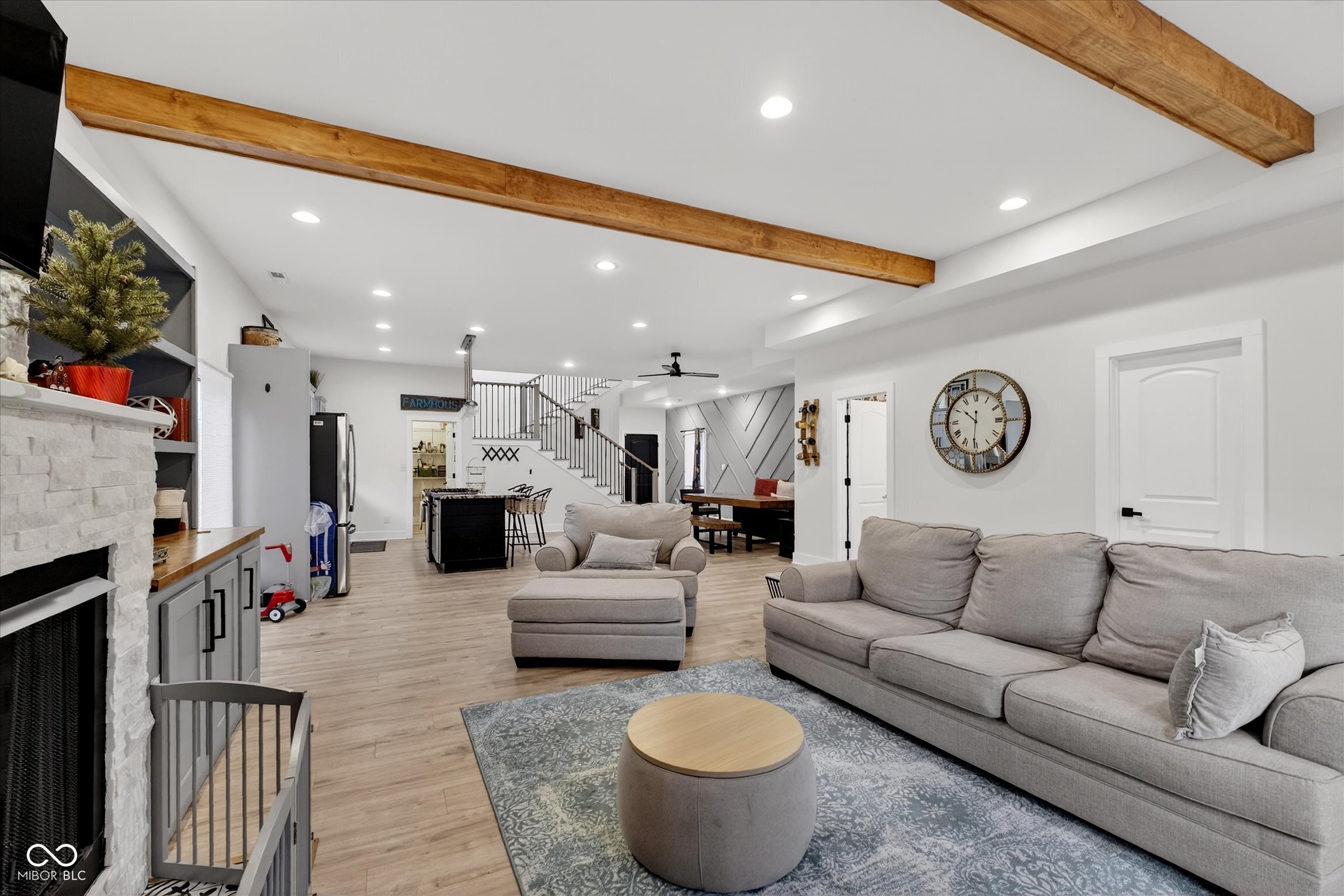 Indianapolis, Indiana, 46202, United States, 4 Bedrooms Bedrooms, ,5 BathroomsBathrooms,Residential,For Sale,2008591