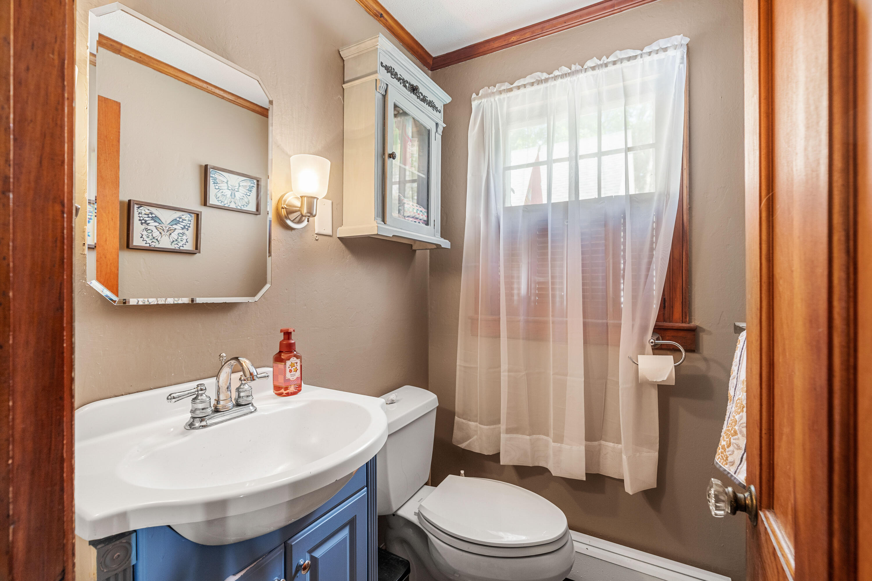 Alfred, Maine, 04002, United States, 3 Bedrooms Bedrooms, ,2 BathroomsBathrooms,Residential,For Sale,1896195