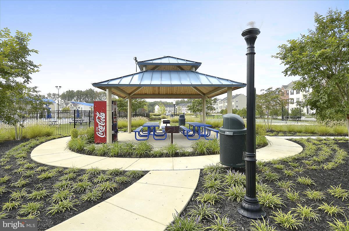 Glen Burnie, Maryland, 21060, United States, 4 Bedrooms Bedrooms, ,4 BathroomsBathrooms,Residential,For Sale,1983515