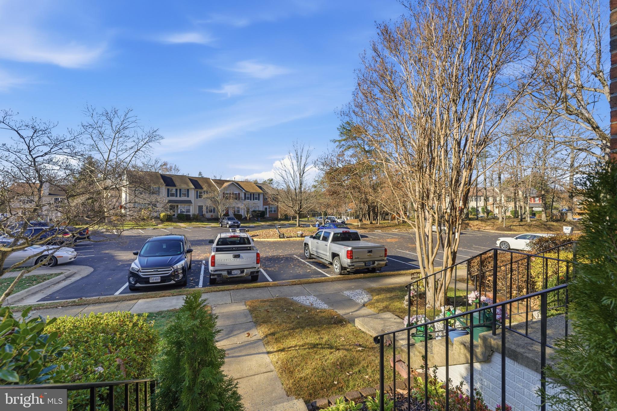 Clifton, Virginia, 20124, United States, 2 Bedrooms Bedrooms, ,3 BathroomsBathrooms,Residential,For Sale,2001572