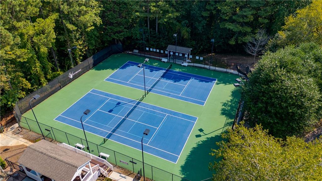 Roswell, Georgia, 30075, United States, 4 Bedrooms Bedrooms, ,3 BathroomsBathrooms,Residential,For Sale,1986078