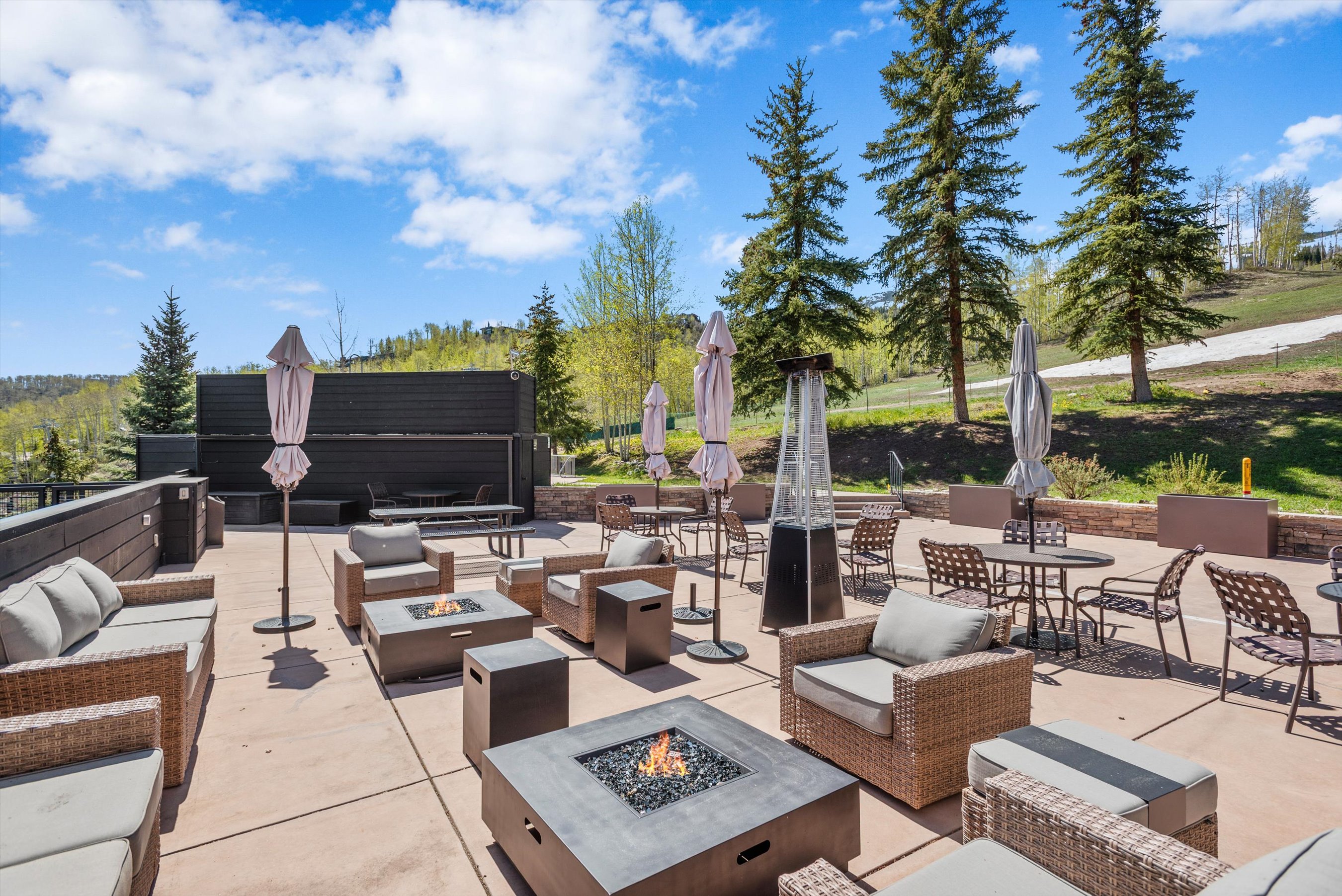  Beautifully Renovated Timberline Ski Retreat Steps from the Slopes - 物件實景