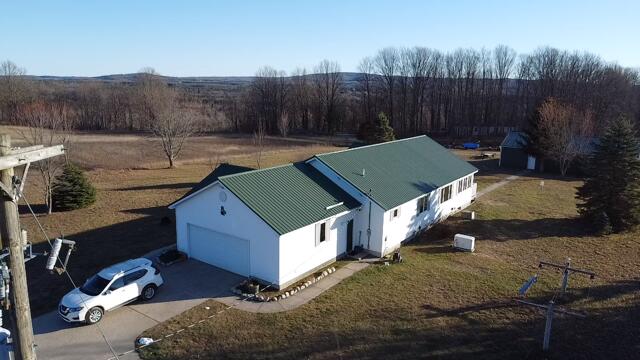 Mesick, Michigan, 49668, United States, 3 Bedrooms Bedrooms, ,2 BathroomsBathrooms,Residential,For Sale,1992996