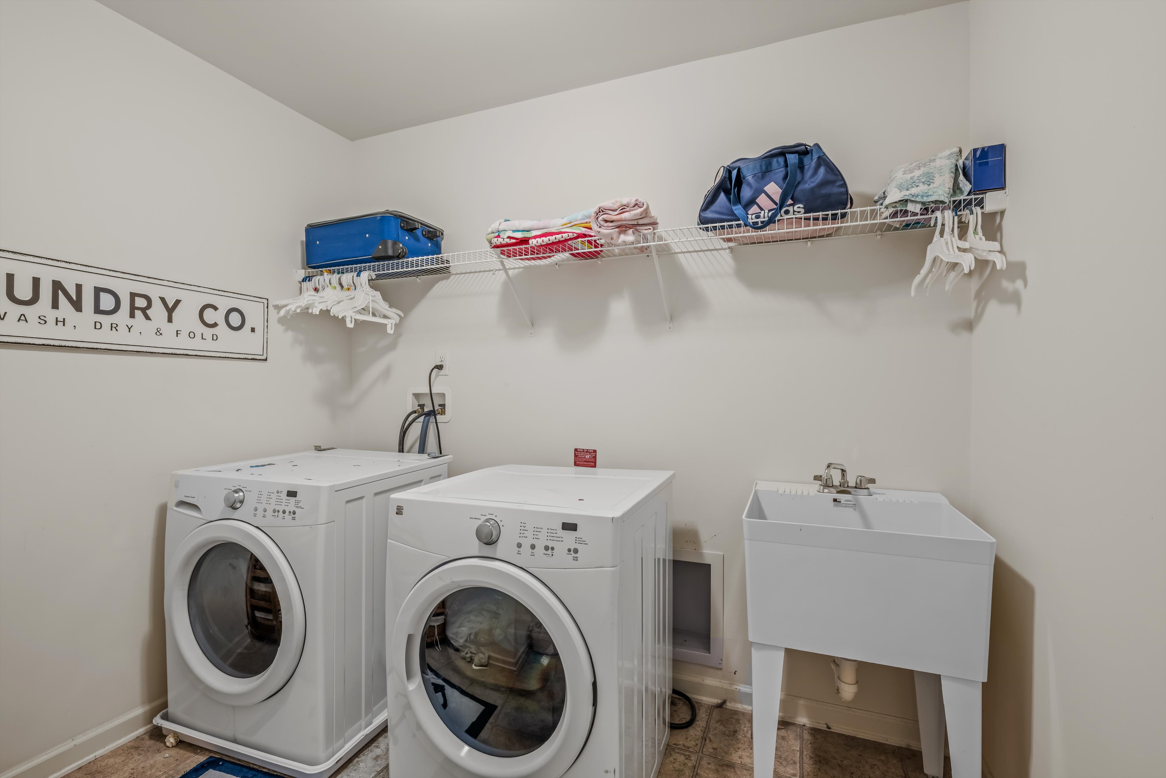 Matinsburg, West Virginia, 25403, United States, 4 Bedrooms Bedrooms, ,Residential,For Sale,1977883