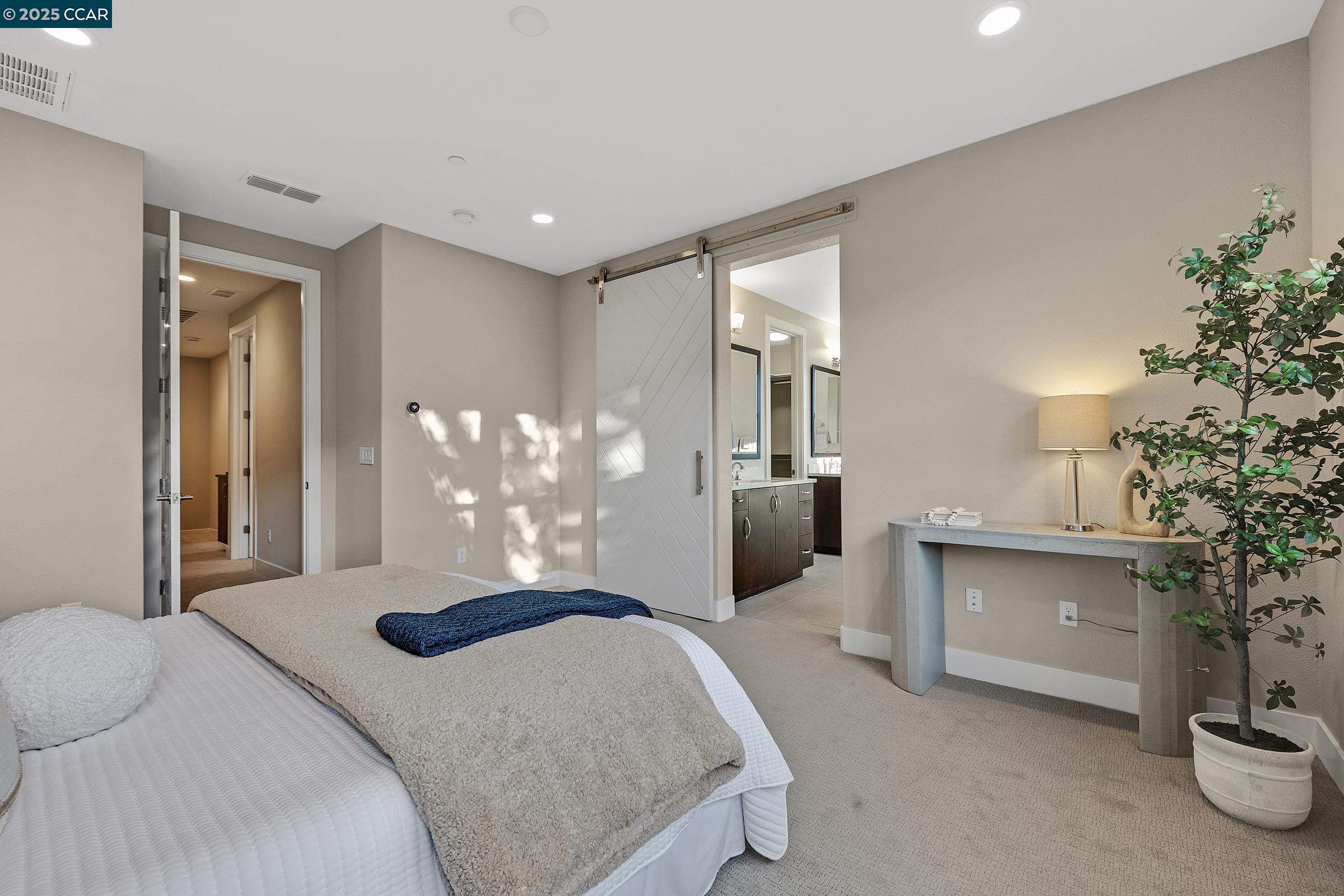 Dublin, California, 94568, United States, 4 Bedrooms Bedrooms, ,3 BathroomsBathrooms,Residential,For Sale,1949817