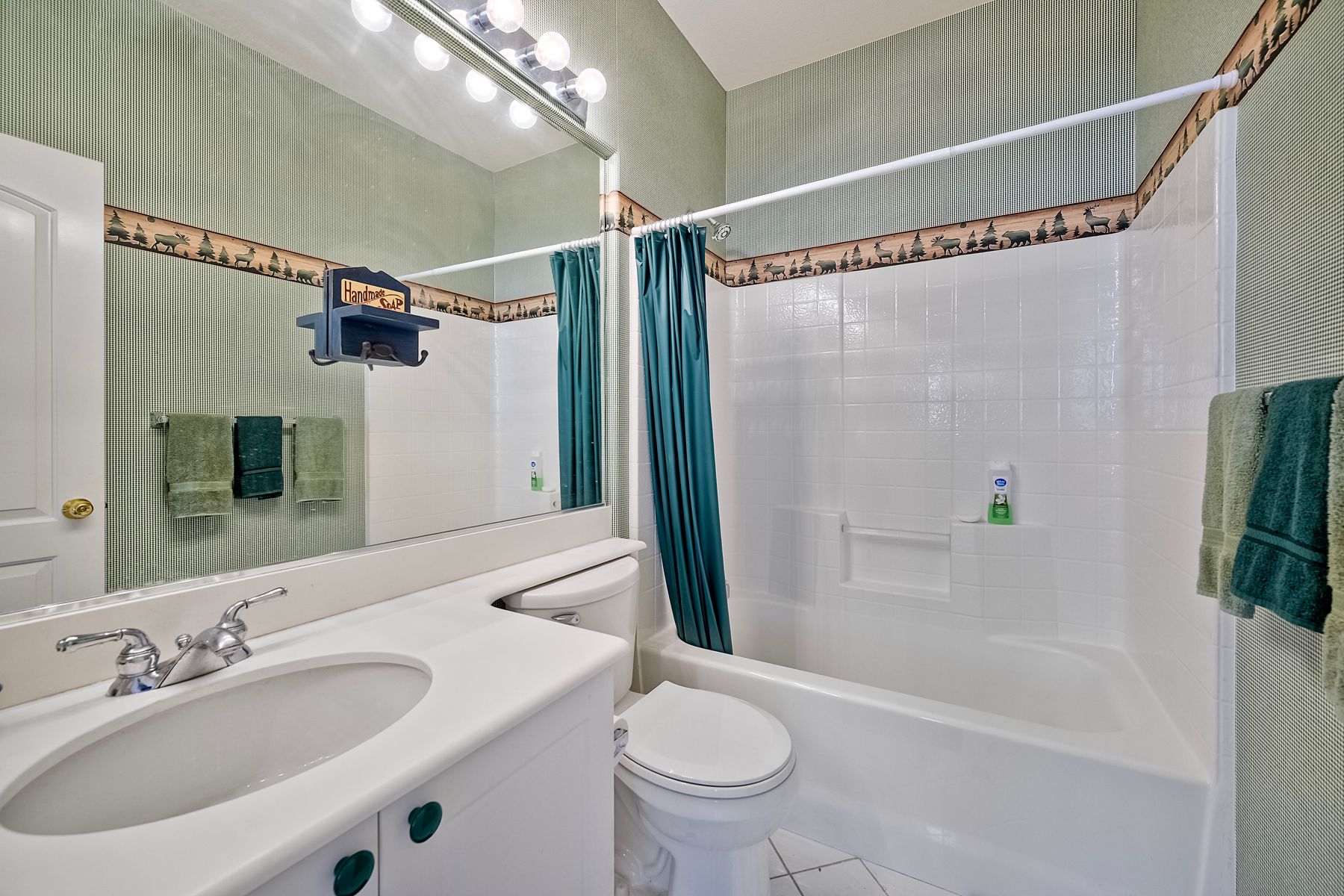 San Diego, California, 92123, United States, 3 Bedrooms Bedrooms, ,2 BathroomsBathrooms,Residential,For Sale,1914206