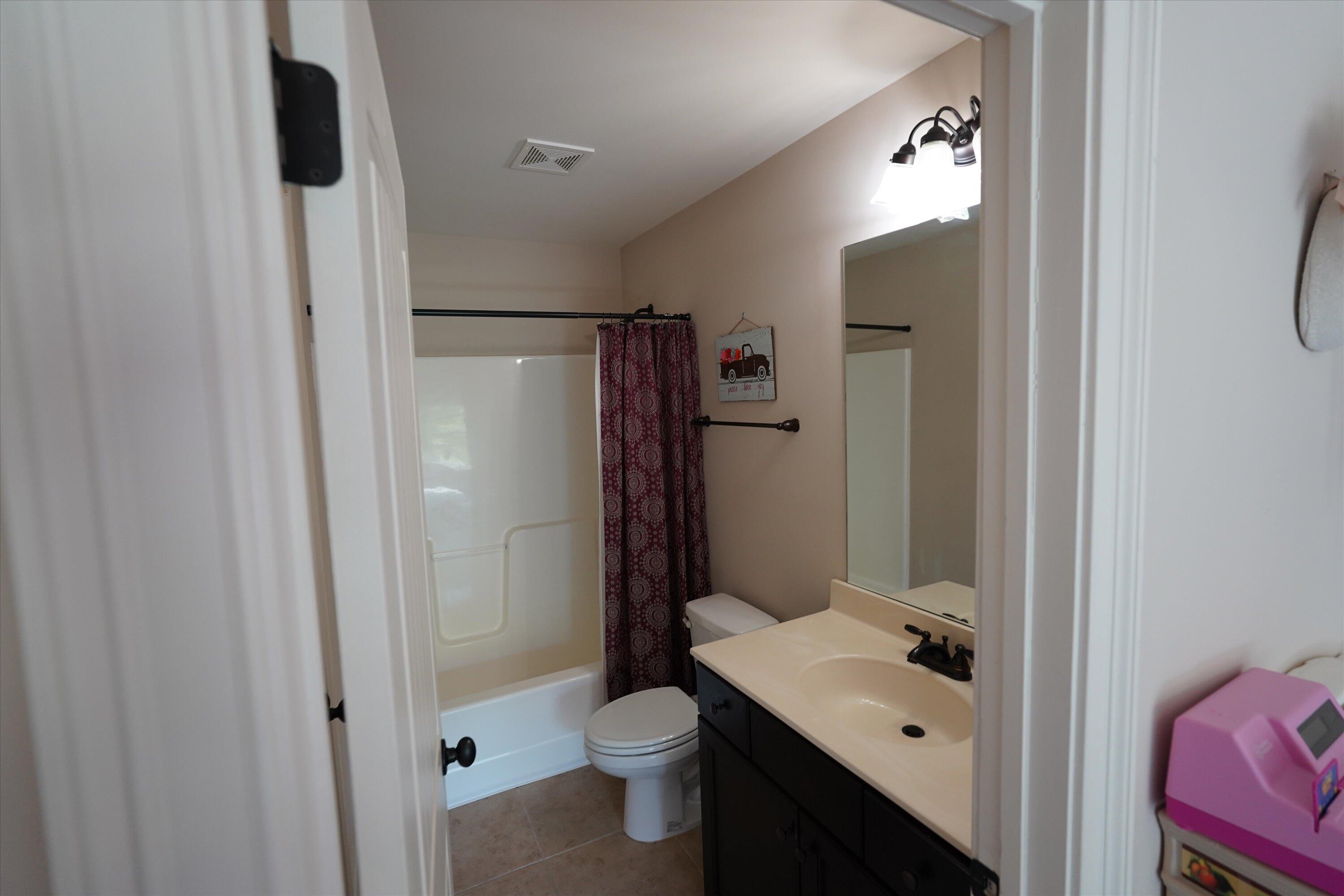 Grovetown, Georgia, 30813, United States, 5 Bedrooms Bedrooms, ,5 BathroomsBathrooms,Residential,For Sale,1975425