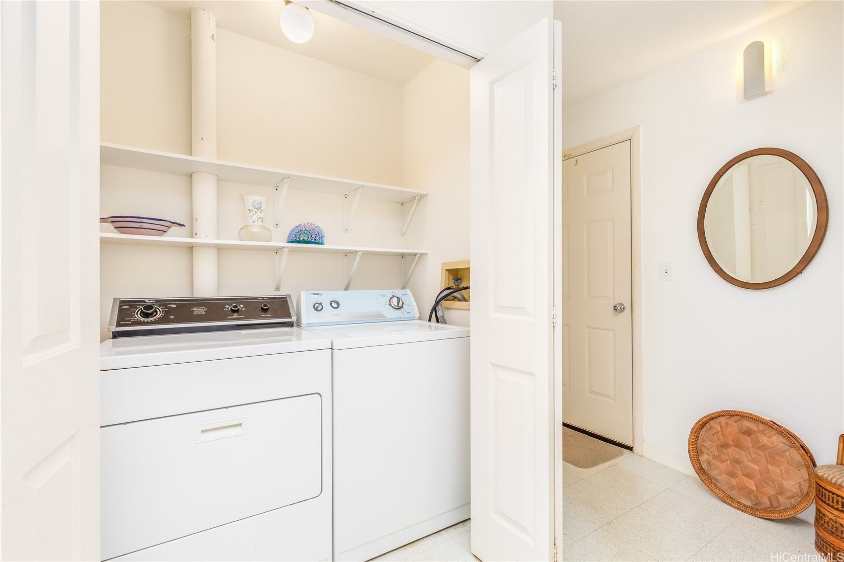 Honolulu, Hawaii, 96819, United States, 3 Bedrooms Bedrooms, ,2 BathroomsBathrooms,Residential,For Sale,1875177