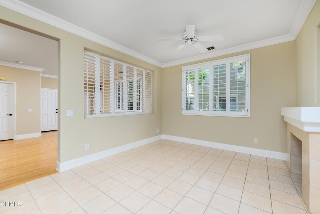 Camarillo, California, 93012, United States, 2 Bedrooms Bedrooms, ,2 BathroomsBathrooms,Residential,For Sale,1981052