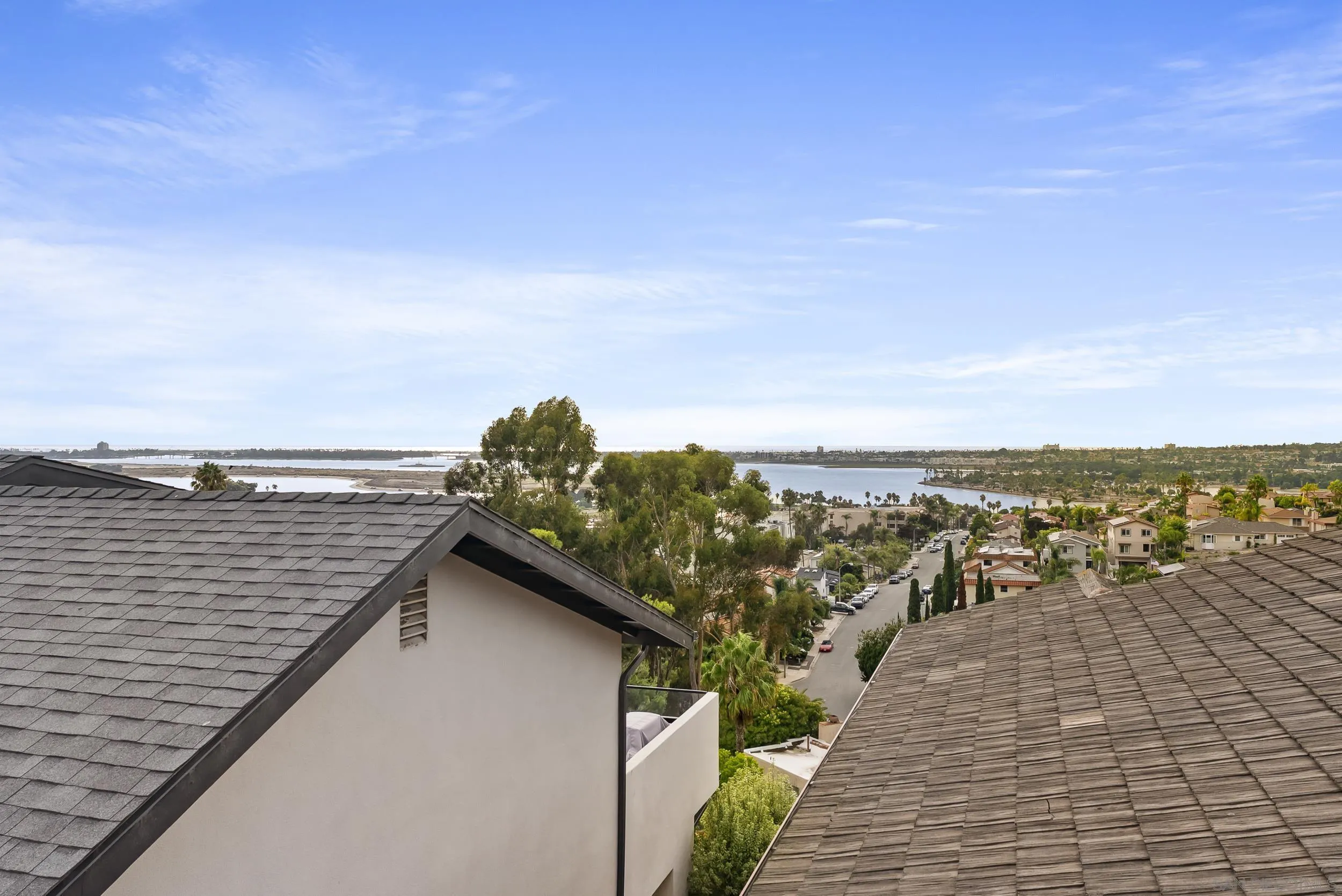 San Diego, California, 92117, United States, 3 Bedrooms Bedrooms, ,3 BathroomsBathrooms,Residential,For Sale,1966862