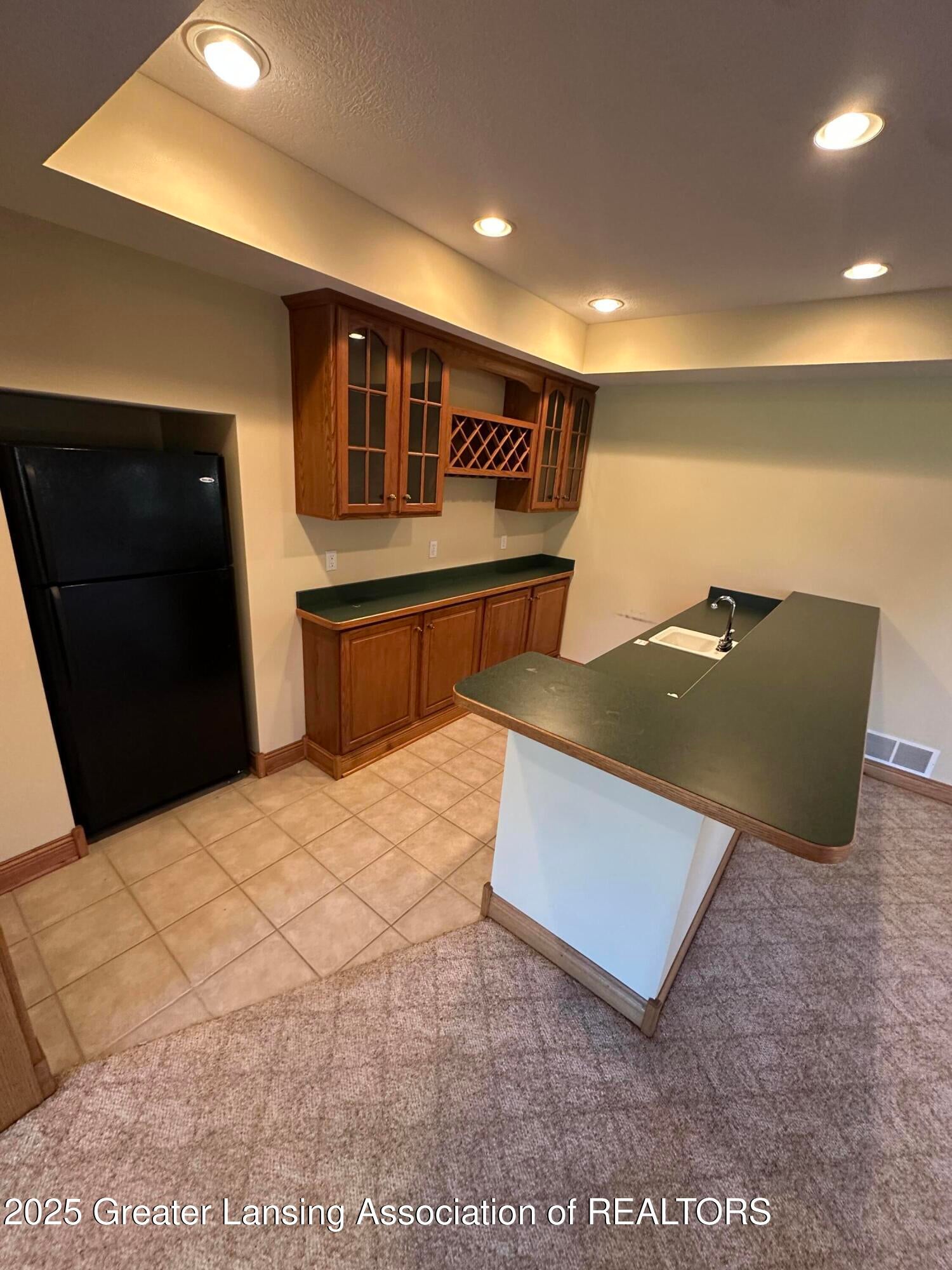 Lansing, Michigan, 48917, United States, 3 Bedrooms Bedrooms, ,4 BathroomsBathrooms,Residential,For Sale,1995579