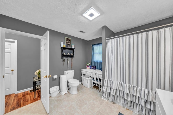 Vanceburg, Kentucky, 41179, United States, 4 Bedrooms Bedrooms, ,2 BathroomsBathrooms,Residential,For Sale,1984182