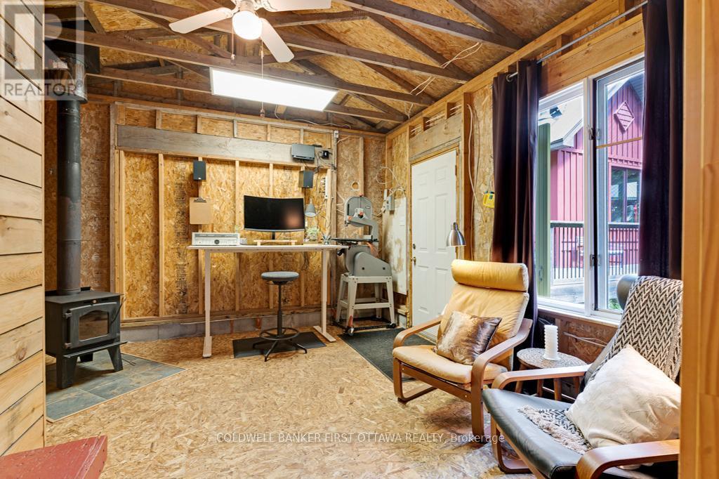 FRONTENAC (FRONTENAC NORTH), Ontario, K0H 2J0, CA, 3 Bedrooms Bedrooms, ,1 BathroomBathrooms,Residential,For Sale,1901369