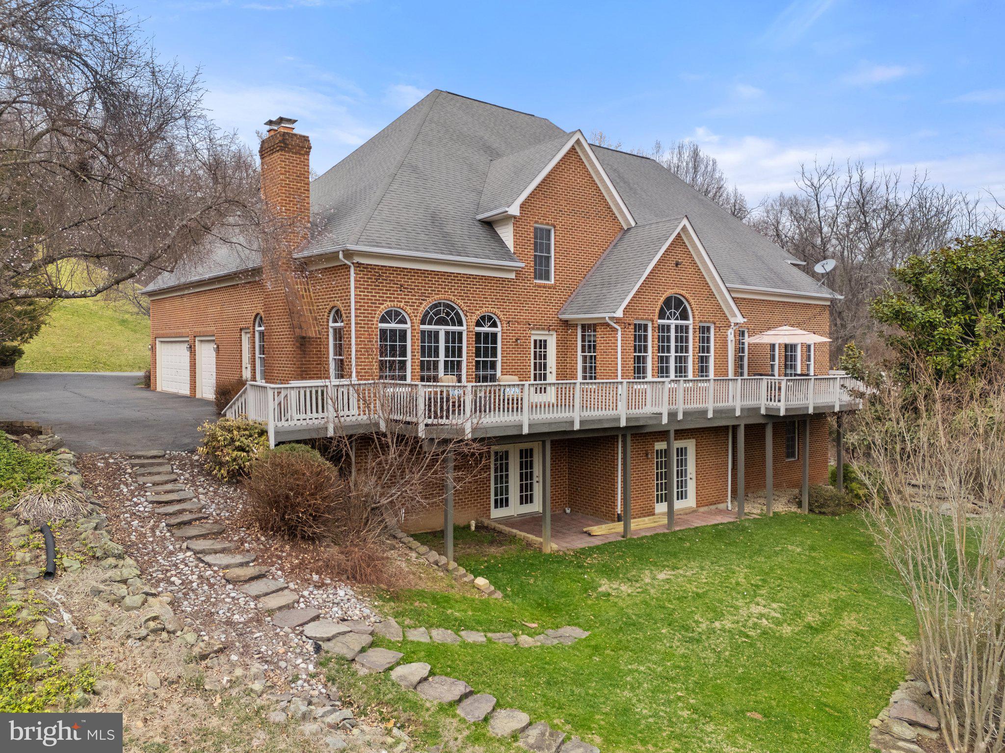 Warrenton, Virginia, 20186, United States, 6 Bedrooms Bedrooms, ,6 BathroomsBathrooms,Residential,For Sale,1914249