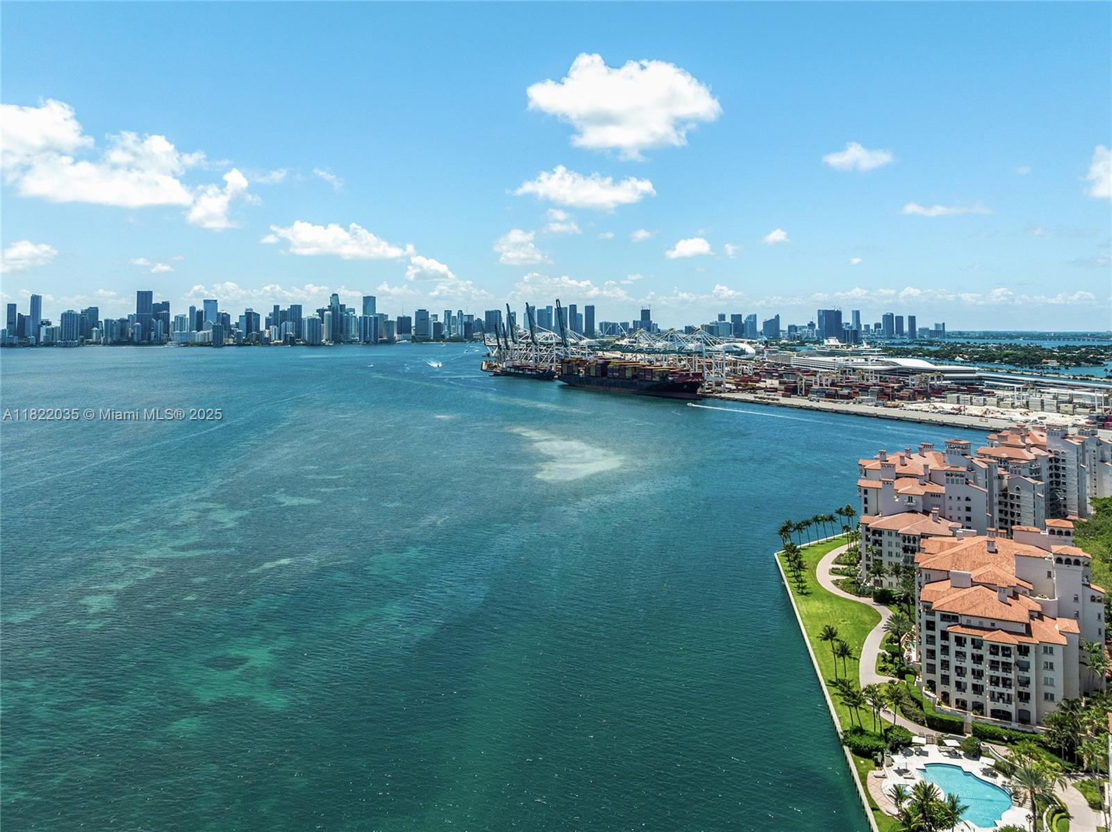 Miami Beach, Florida, 33109, United States, 4 Bedrooms Bedrooms, ,5 BathroomsBathrooms,Residential,For Sale,1858319