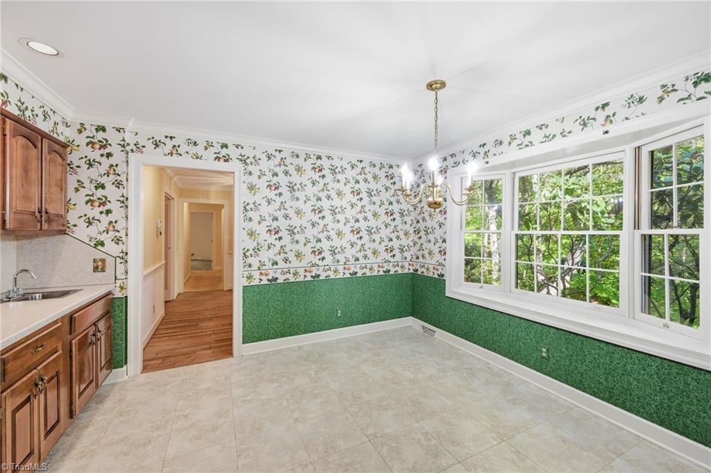 Winston-Salem, North Carolina, 27106, United States, 4 Bedrooms Bedrooms, ,3 BathroomsBathrooms,Residential,For Sale,1970256