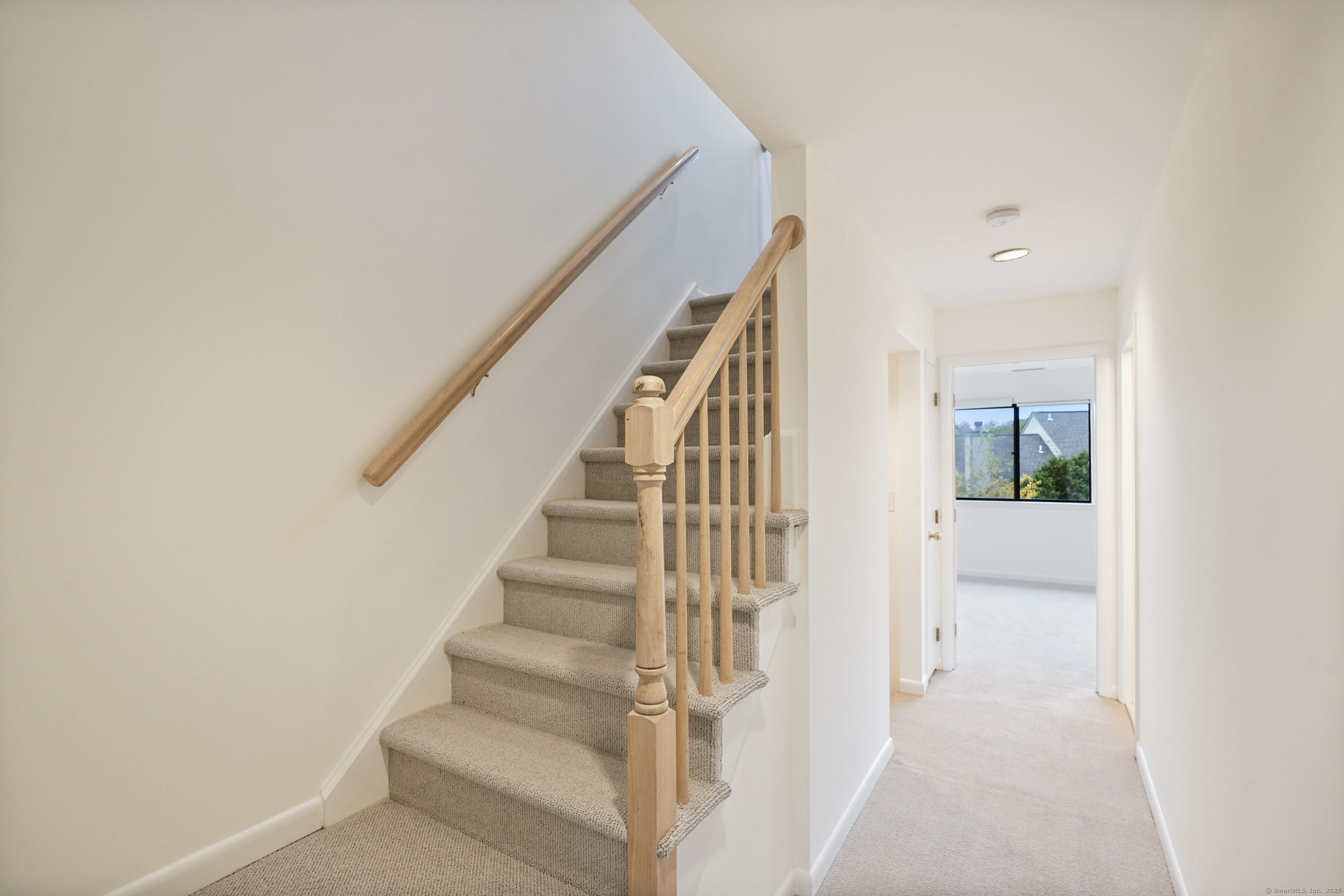 Stamford, Connecticut, 06905, United States, 2 Bedrooms Bedrooms, ,3 BathroomsBathrooms,Residential,For Sale,1997039