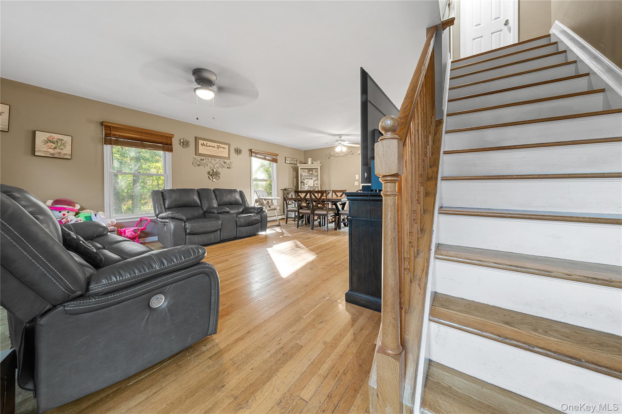 Yaphank, New York, 11980, United States, 4 Bedrooms Bedrooms, ,3 BathroomsBathrooms,Residential,For Sale,1957839