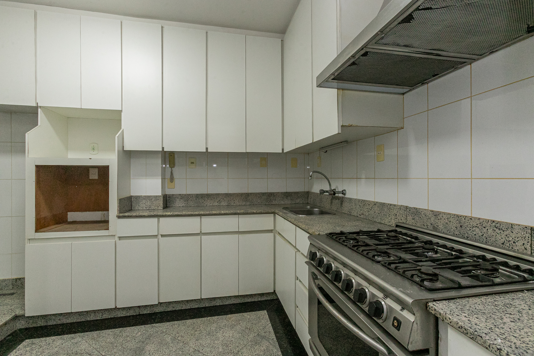  4-Bedroom Apartment on Rua Xavier da Silveira, Copacabana - 物件實景
