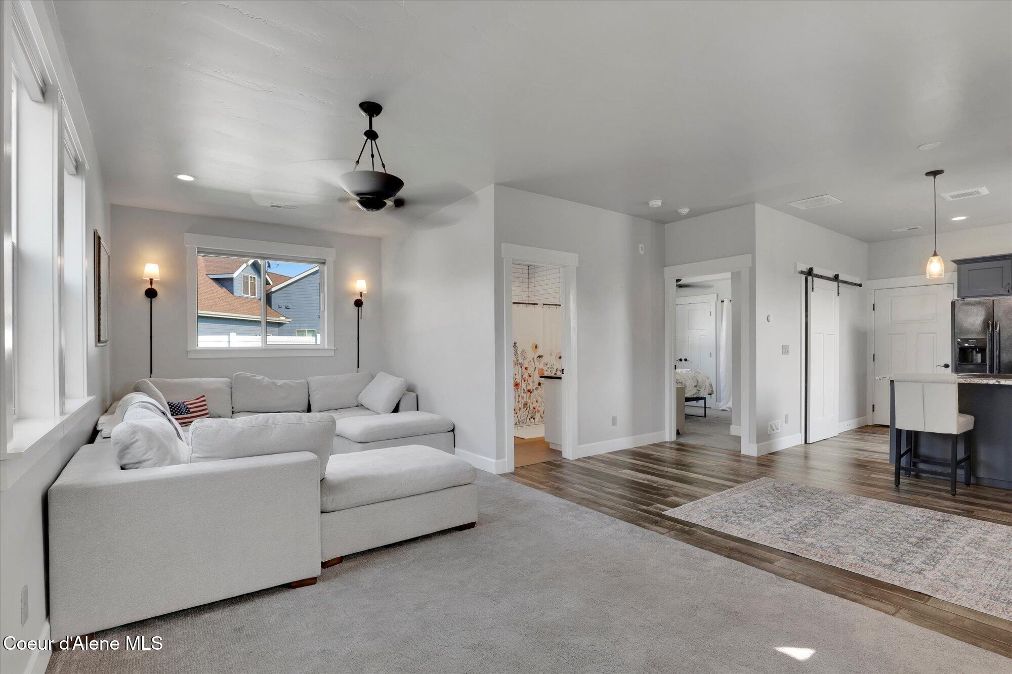 Post Falls, Idaho, 83854, United States, 5 Bedrooms Bedrooms, ,5 BathroomsBathrooms,Residential,For Sale,1981569