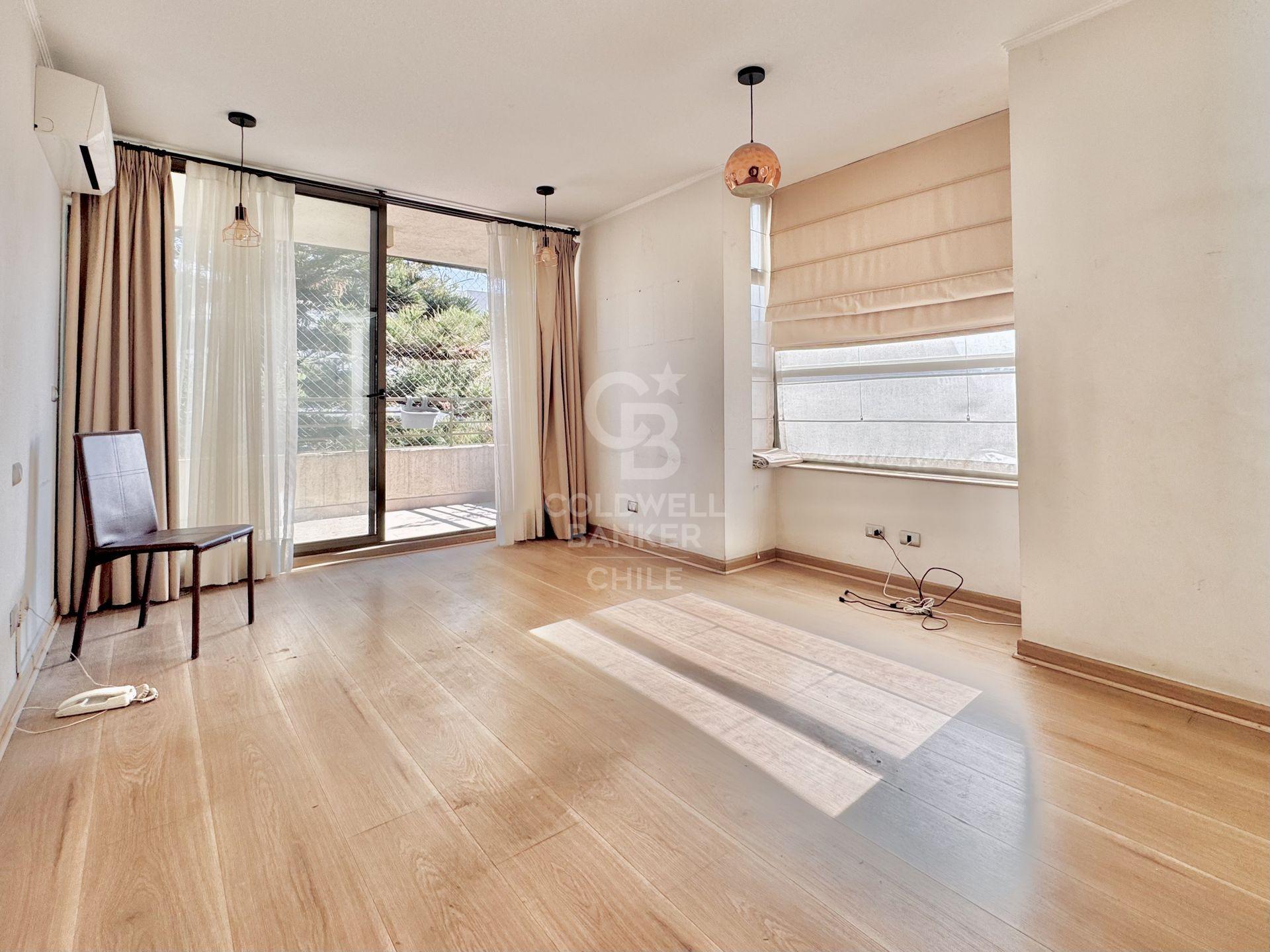 Las Condes, Chile, 4 Bedrooms Bedrooms, ,3 BathroomsBathrooms,Residential,For Sale,1859917