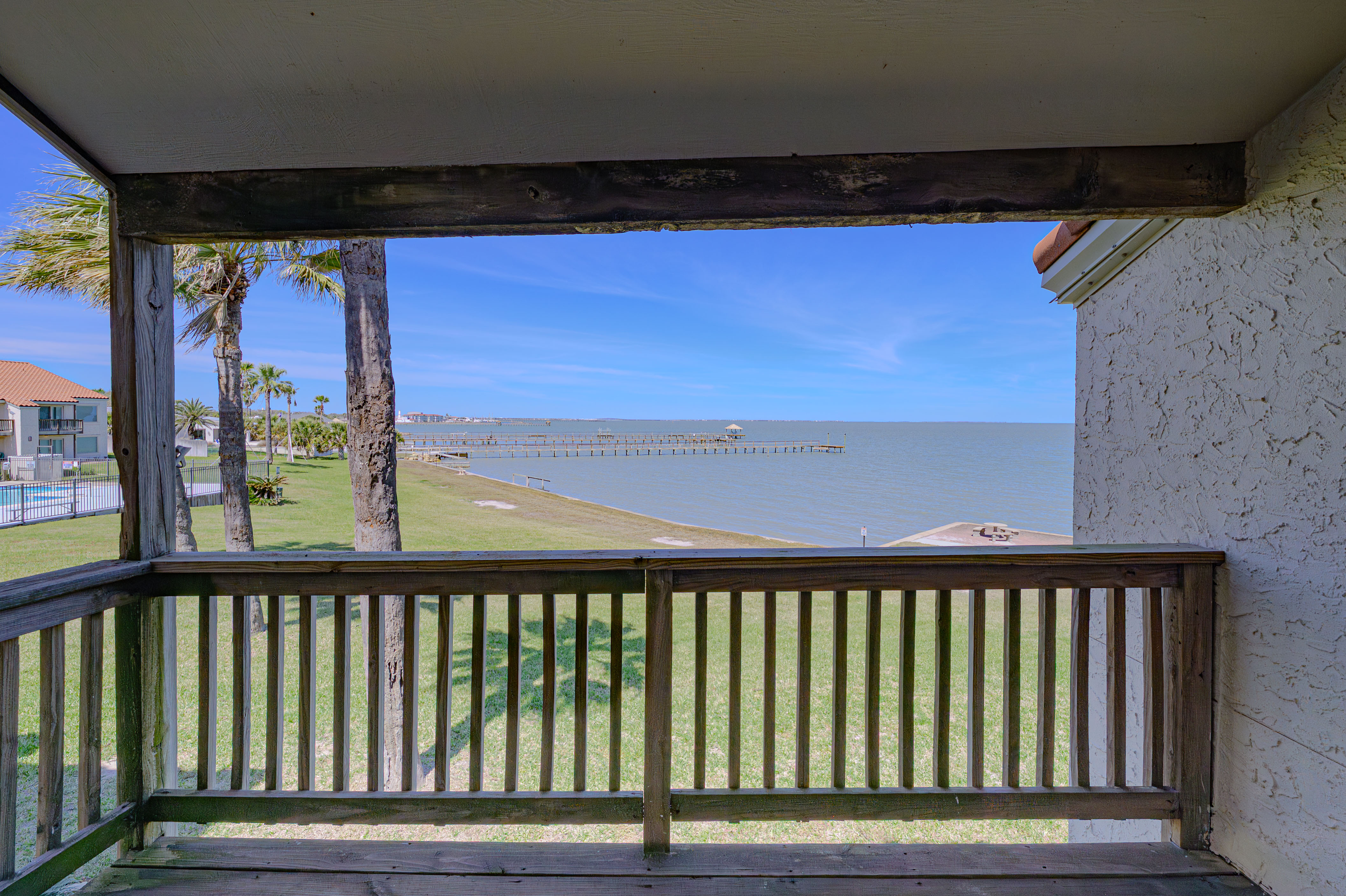  Waterfront Condo on Fulton Beach Road - 物件實景