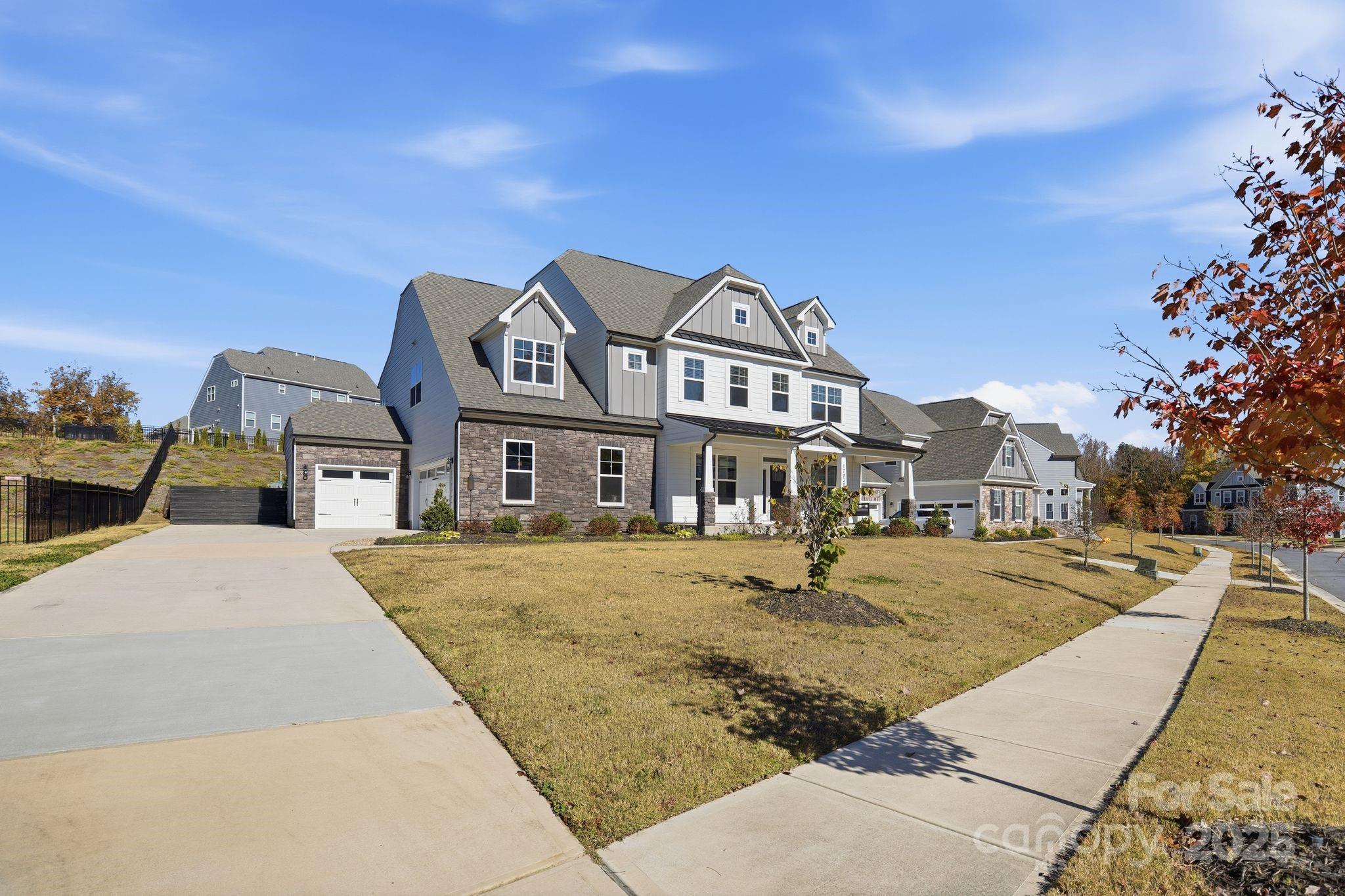 Huntersville, North Carolina, 28078, United States, 6 Bedrooms Bedrooms, ,5 BathroomsBathrooms,Residential,For Sale,1988370