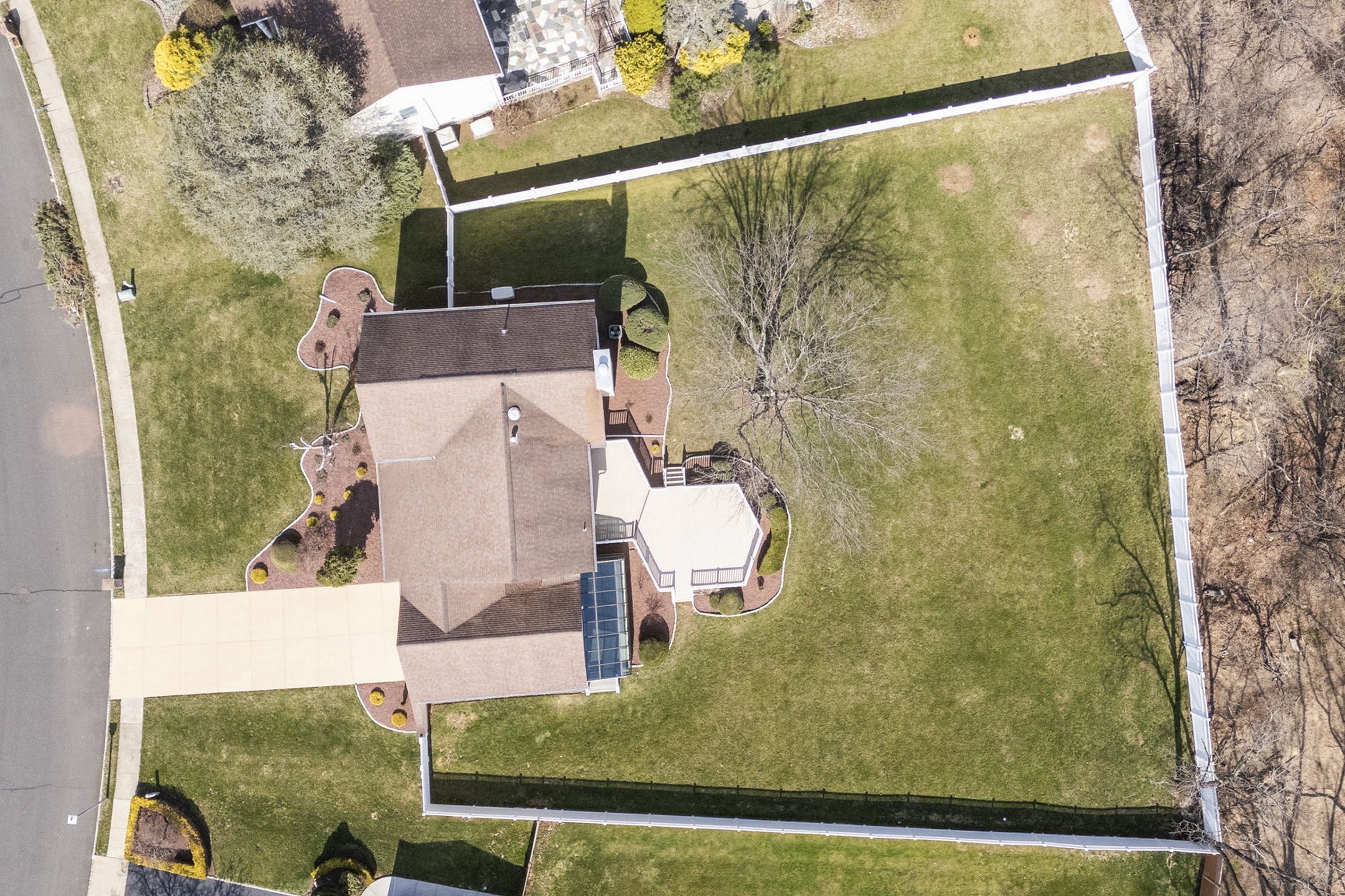  27 Meadow Lane - 物件實景