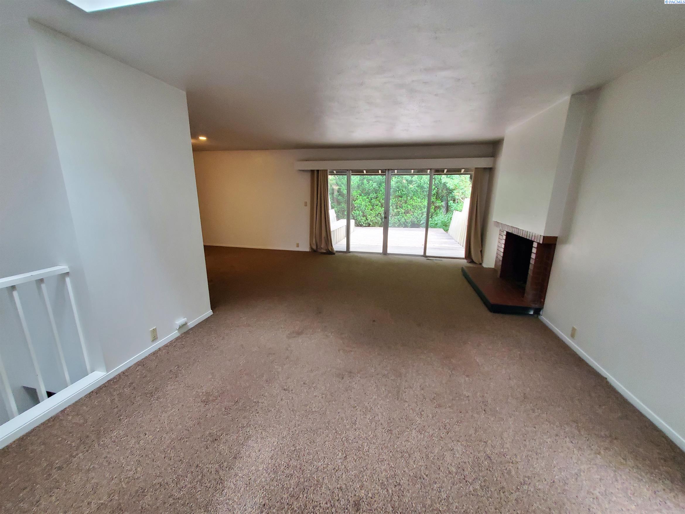 Pullman, Washington, 99163, United States, 5 Bedrooms Bedrooms, ,3 BathroomsBathrooms,Residential,For Sale,1793538