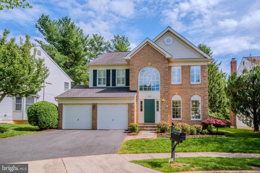 Reston, Virginia, 20194, United States, 4 Bedrooms Bedrooms, ,4 BathroomsBathrooms,Residential,For Sale,2047998